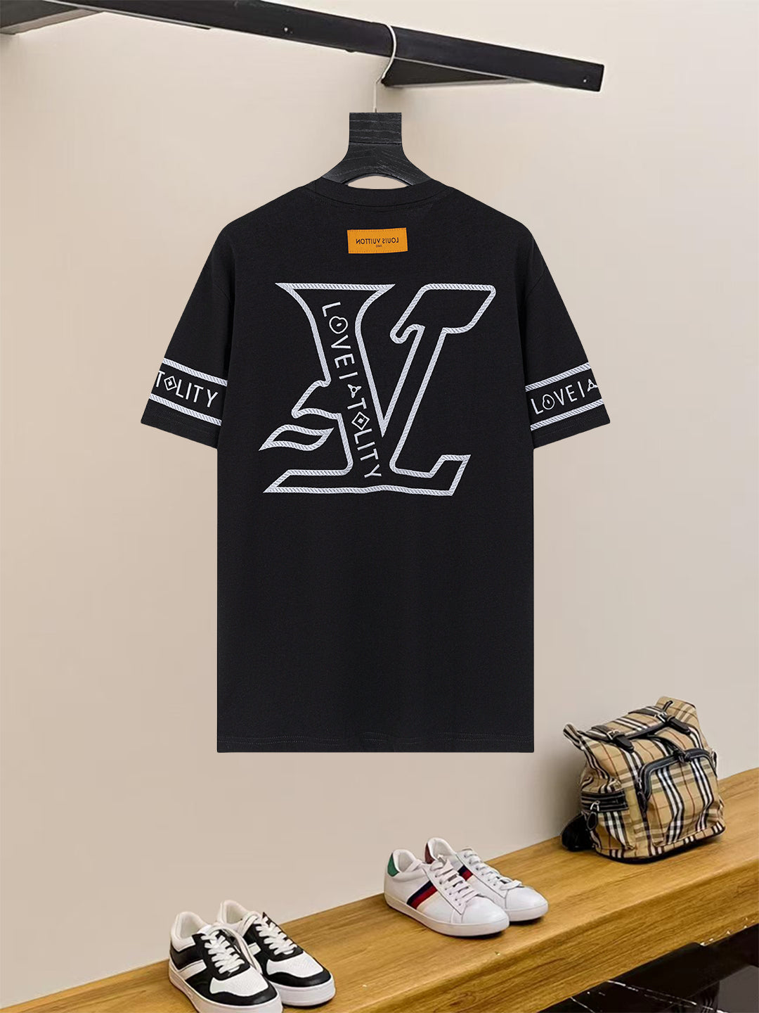 LuxluxHouse Best Quality Clothes T-shirt Louis Vuitton