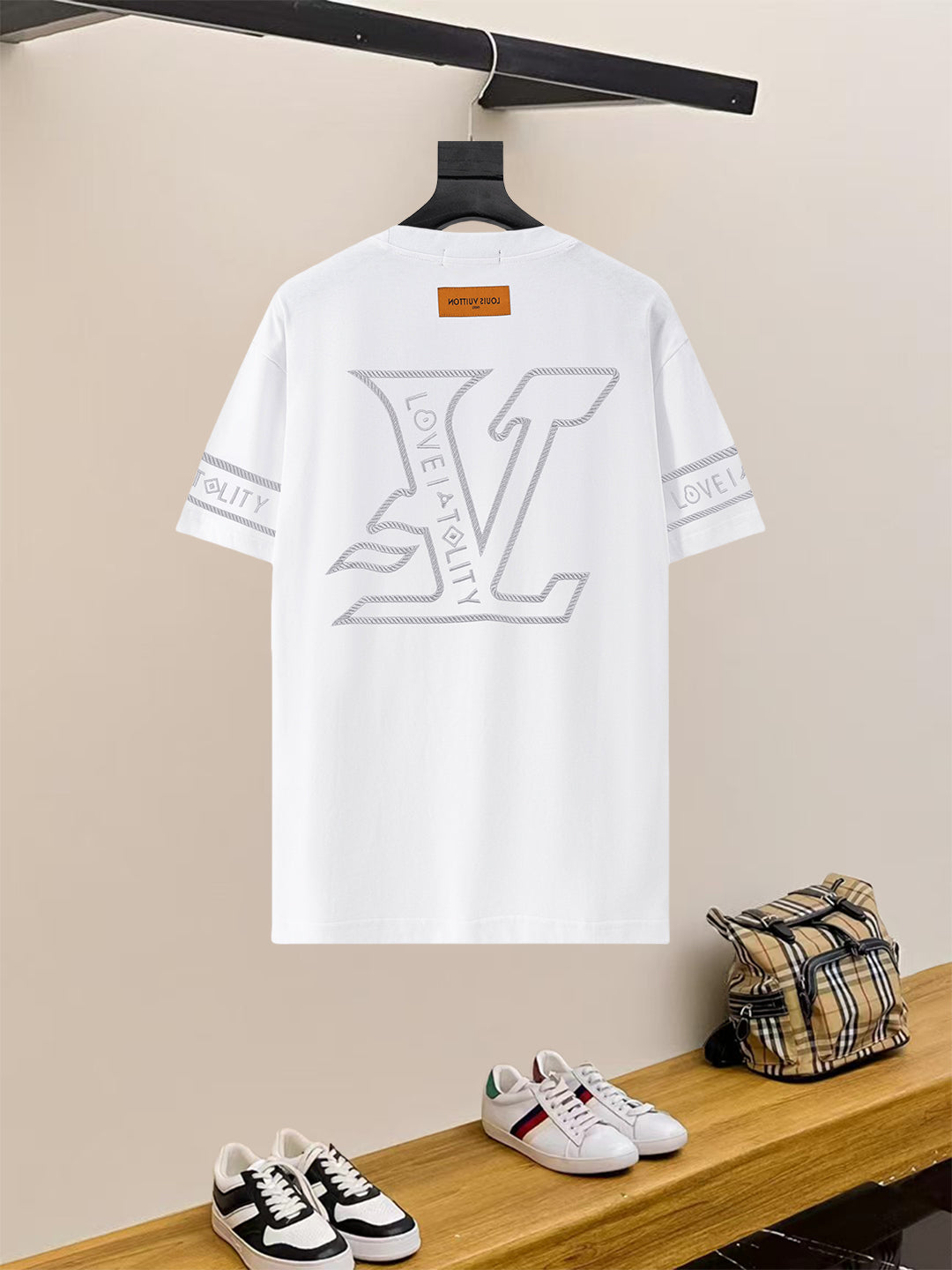 LuxluxHouse Best Quality Clothes T-shirt Louis Vuitton