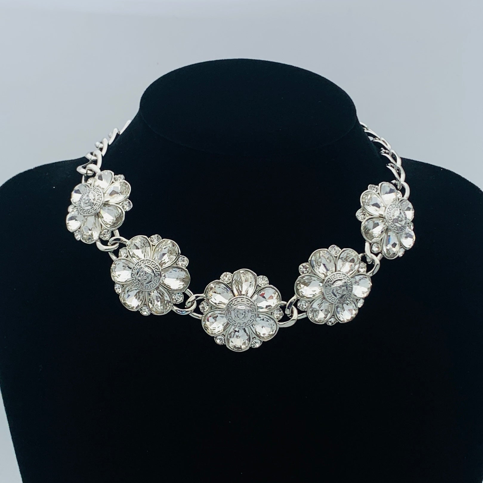 LuxluxHouse Low Price And High Quality Accessories Versace