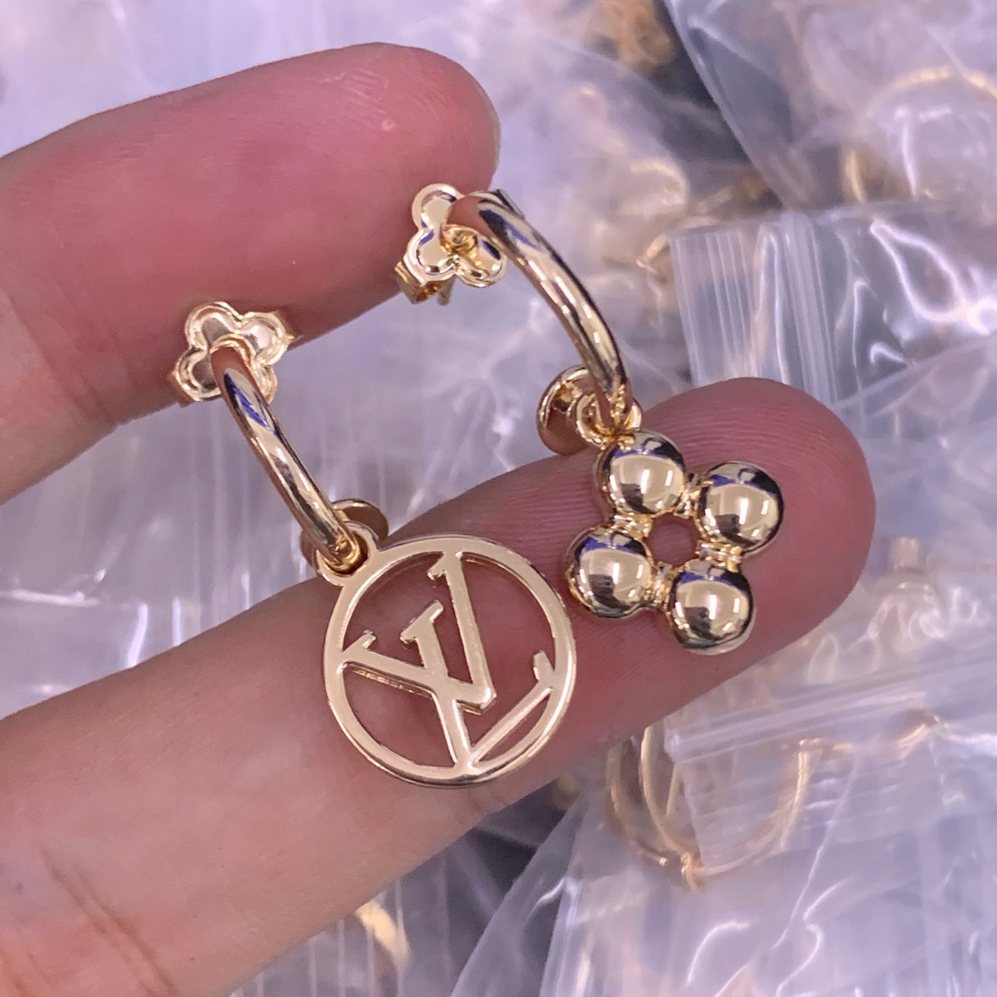 LuxluxHouse Low Price And High Quality Accessories Louis Vuitton