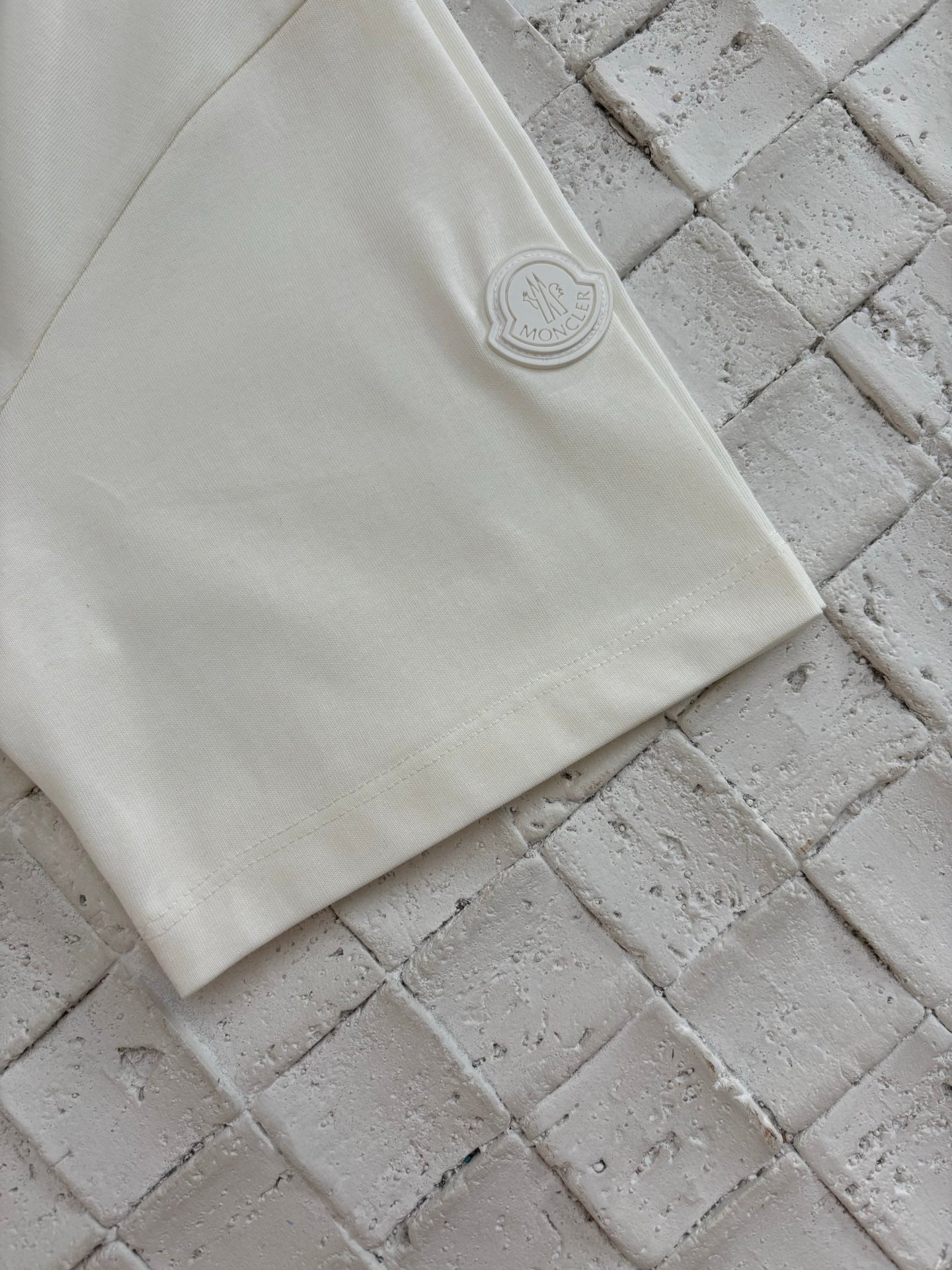 LuxluxHouse Best Quality Clothes T-shirt Moncler