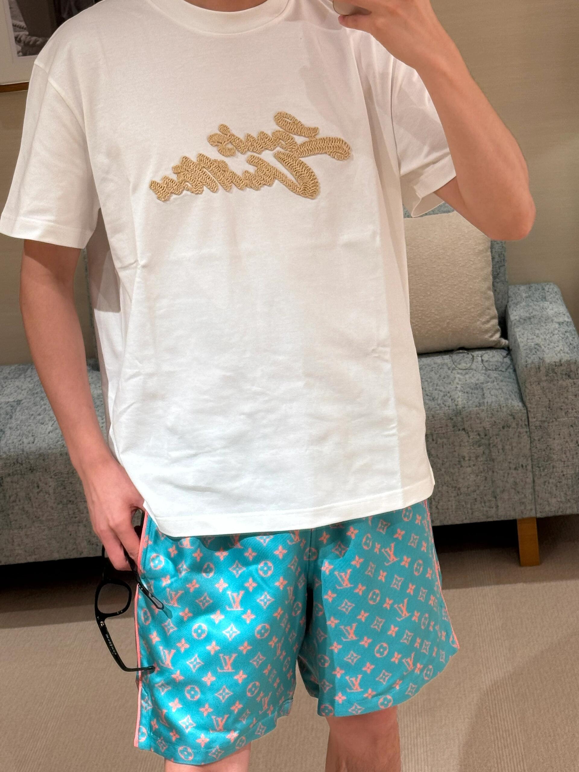 LuxluxHouse Best Quality Clothes T-shirt Louis Vuitton