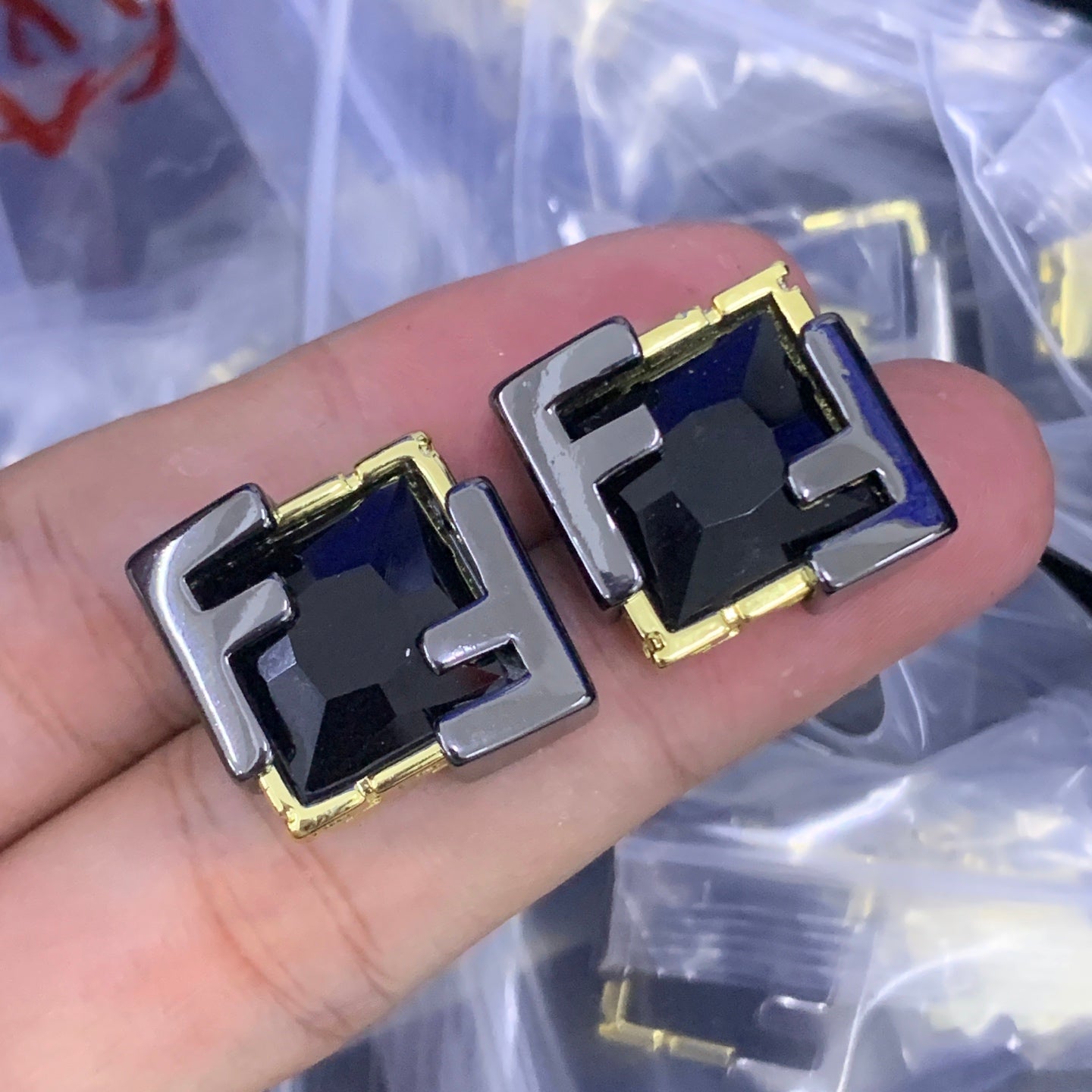 LuxluxHouse Low Price And High Quality Accessories Versace