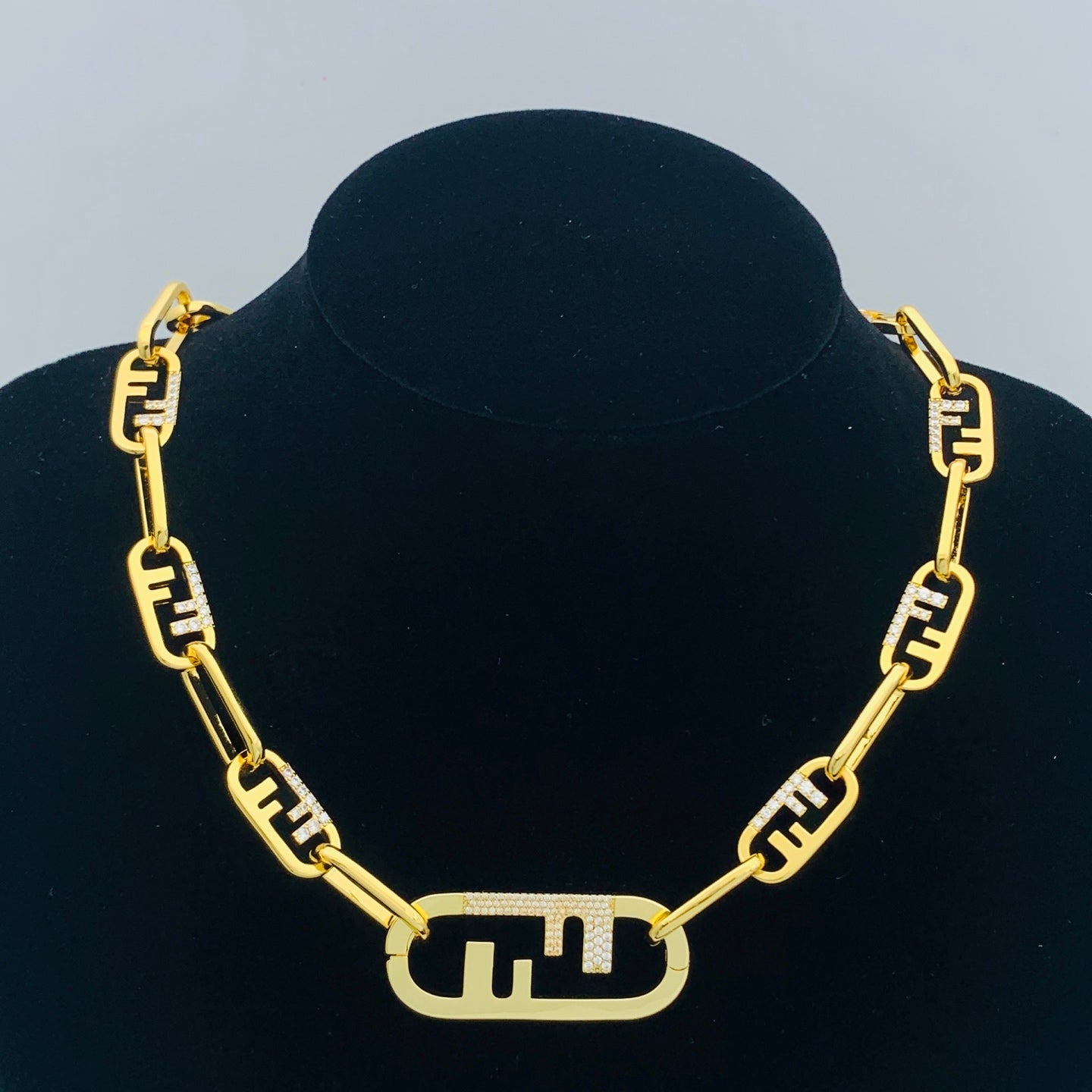 LuxluxHouse Low Price And High Quality Accessories Fendi