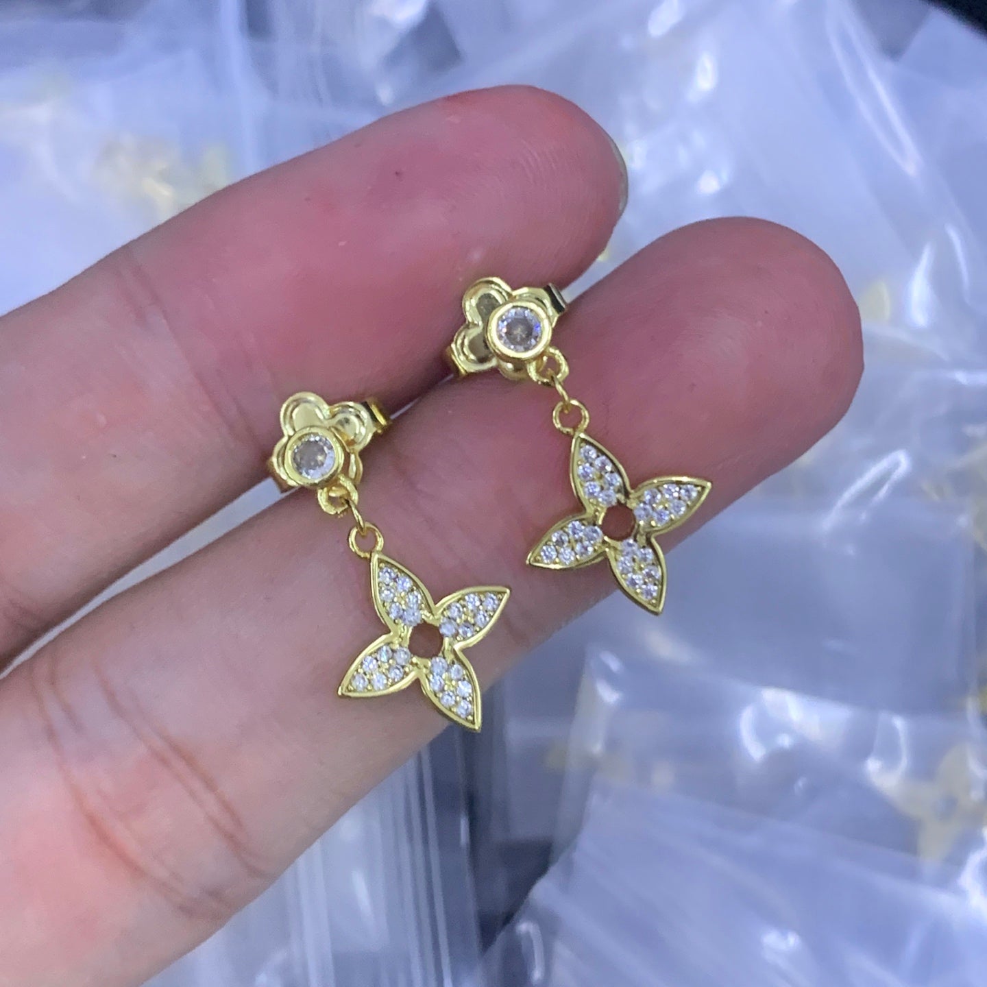 LuxluxHouse Low Price And High Quality Accessories Louis Vuitton