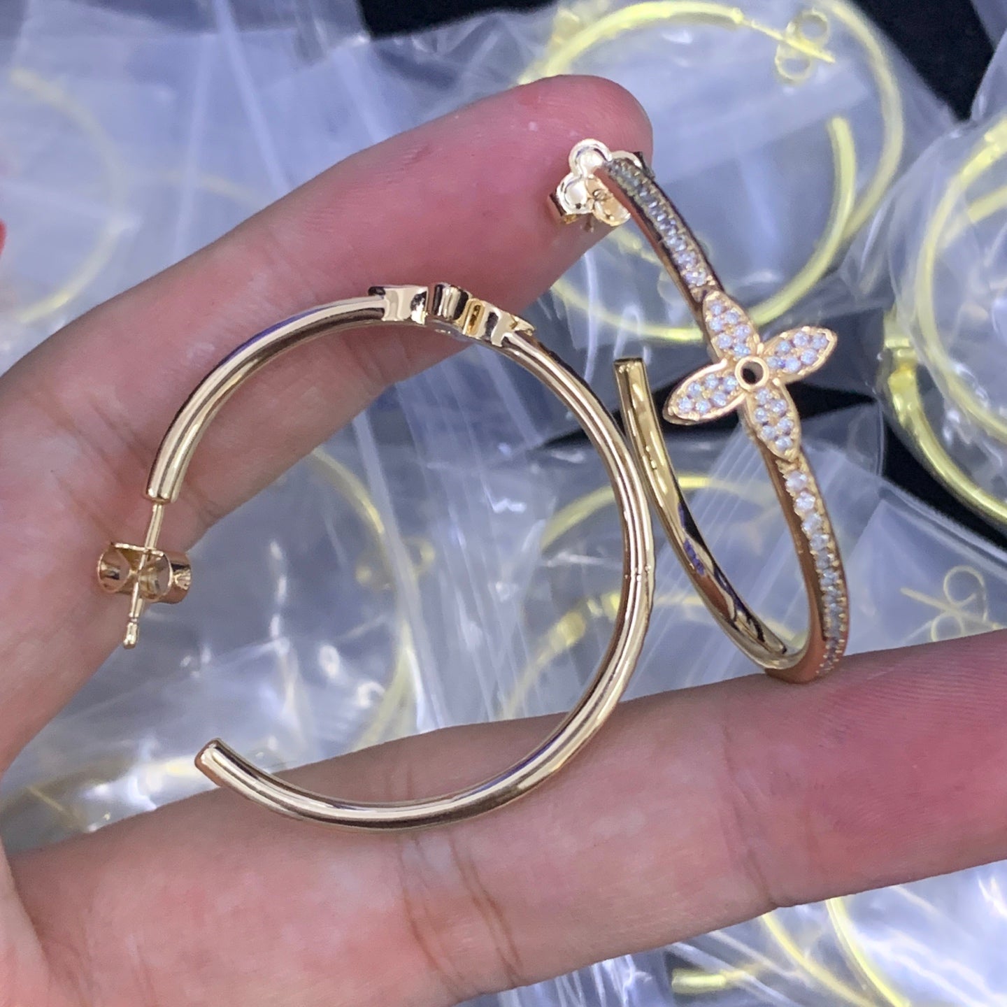 LuxluxHouse Low Price And High Quality Accessories Louis Vuitton