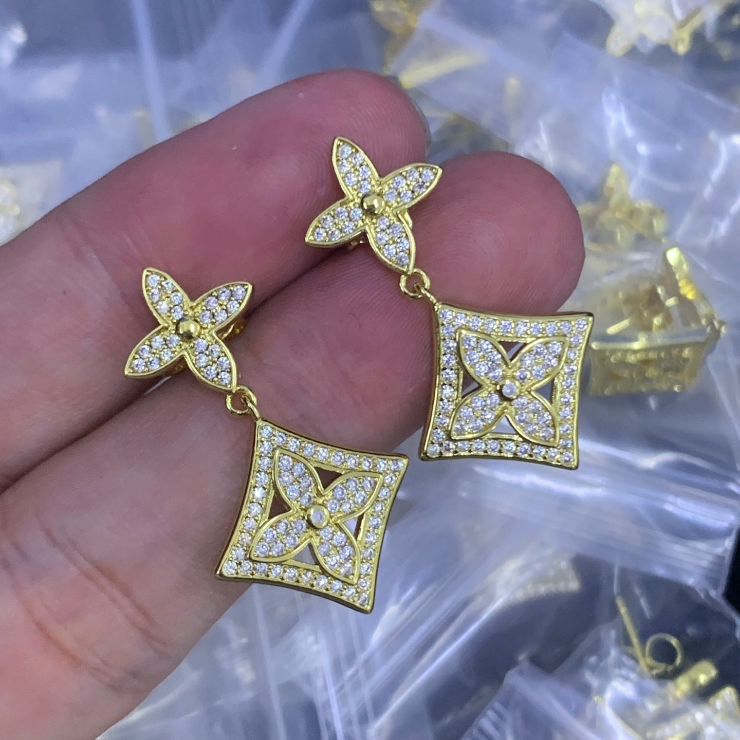 LuxluxHouse Low Price And High Quality Accessories Louis Vuitton