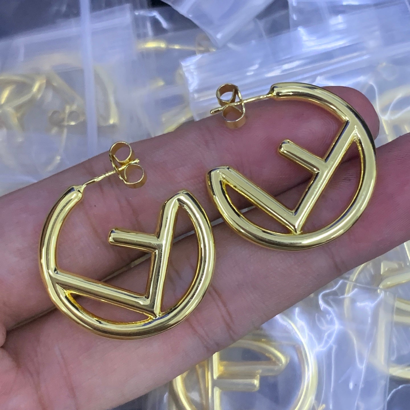 LuxluxHouse Low Price And High Quality Accessories Fendi