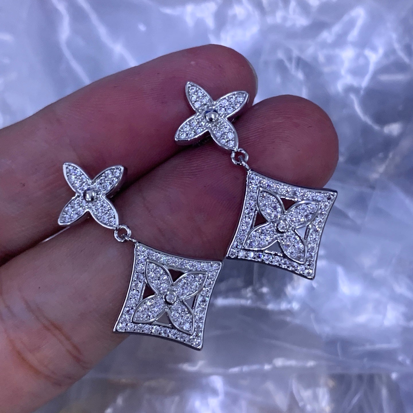 LuxluxHouse Low Price And High Quality Accessories Louis Vuitton