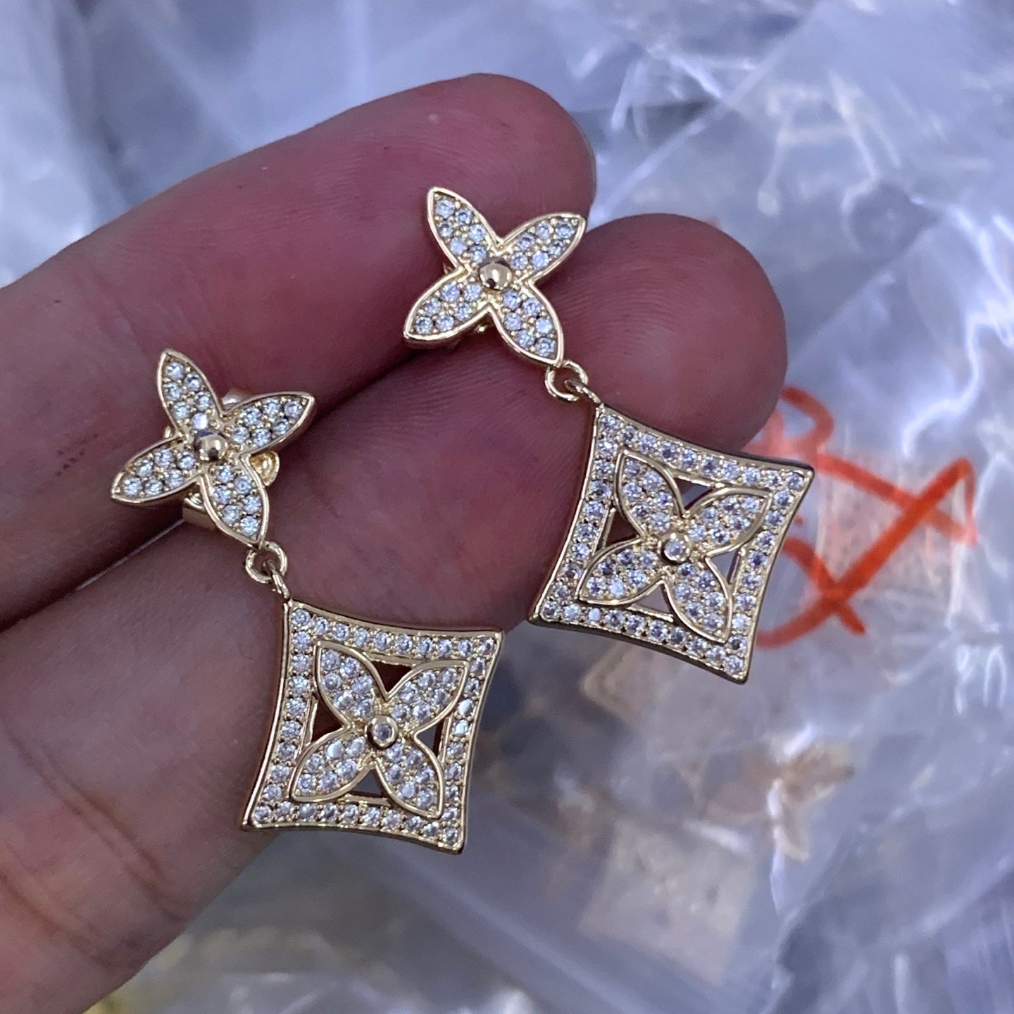 LuxluxHouse Low Price And High Quality Accessories Louis Vuitton