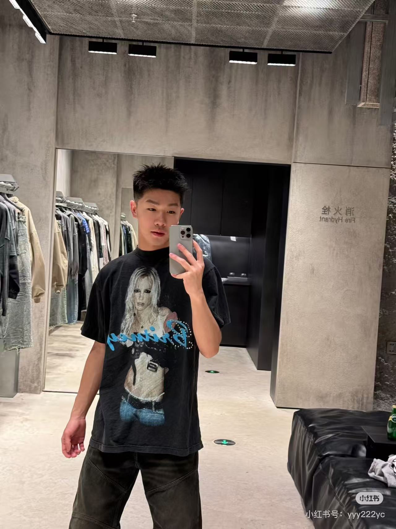 LuxluxHouse Best Quality Clothes Balenciaga T-shirt