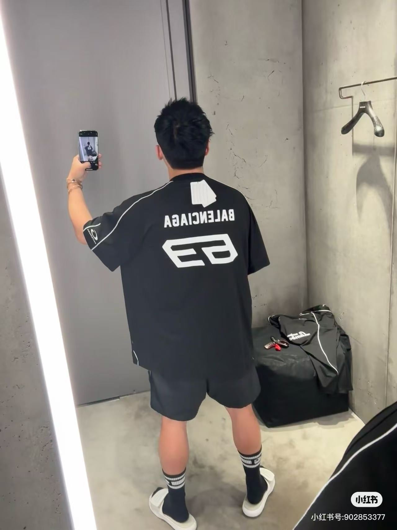 LuxluxHouse Best Quality Clothes Balenciaga T-shirt