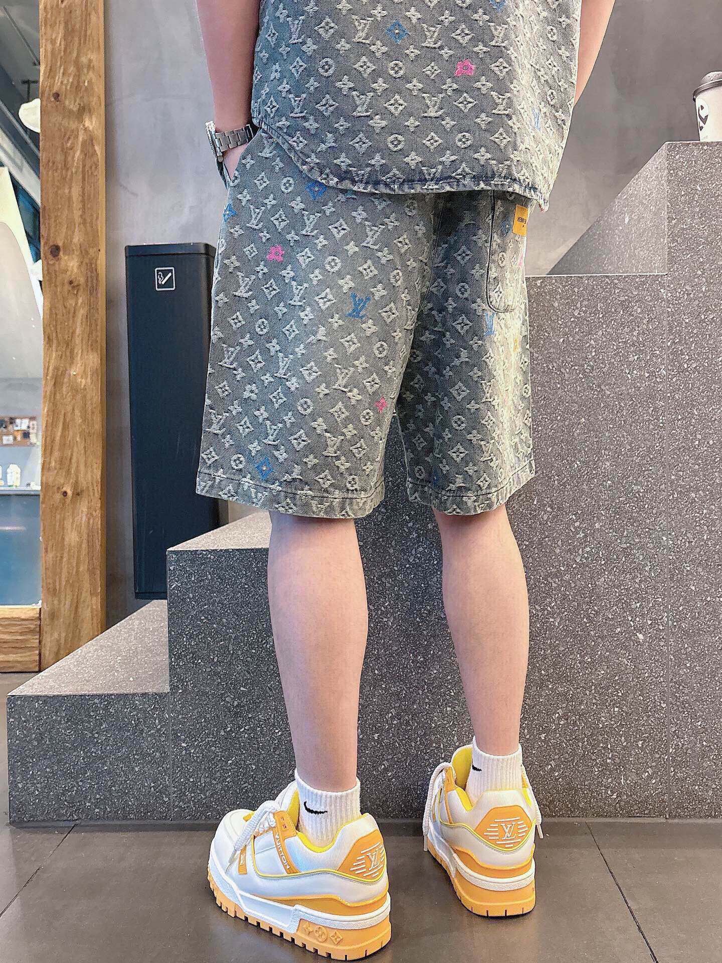 LuxluxHouse Best Quality Clothes T-shirt Louis Vuitton