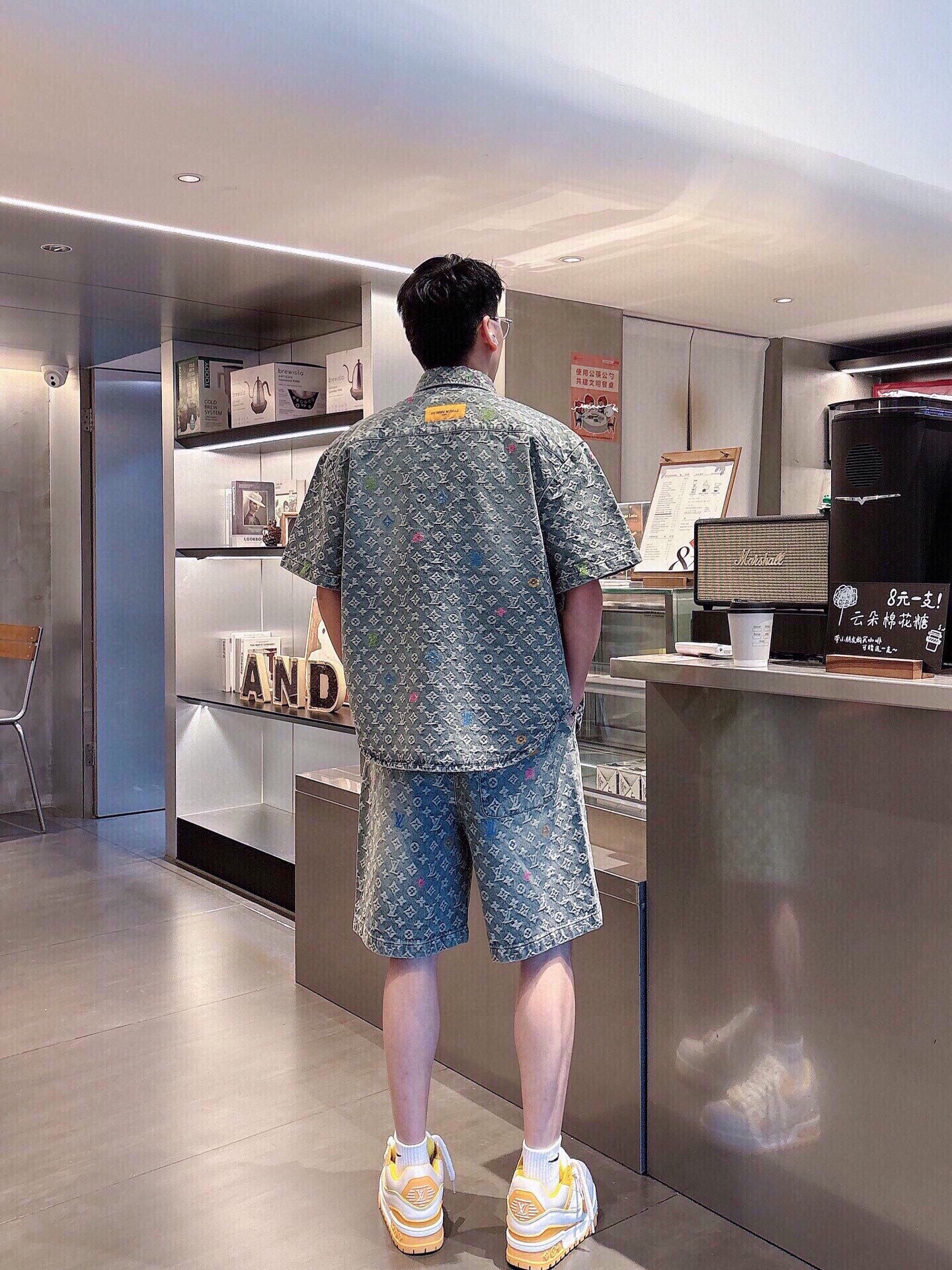 LuxluxHouse Best Quality Clothes T-shirt Louis Vuitton