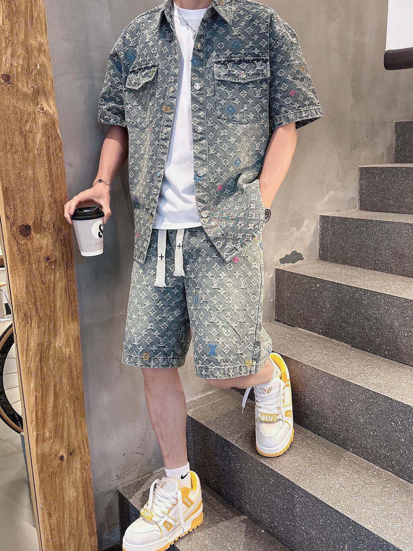 LuxluxHouse Best Quality Clothes T-shirt Louis Vuitton