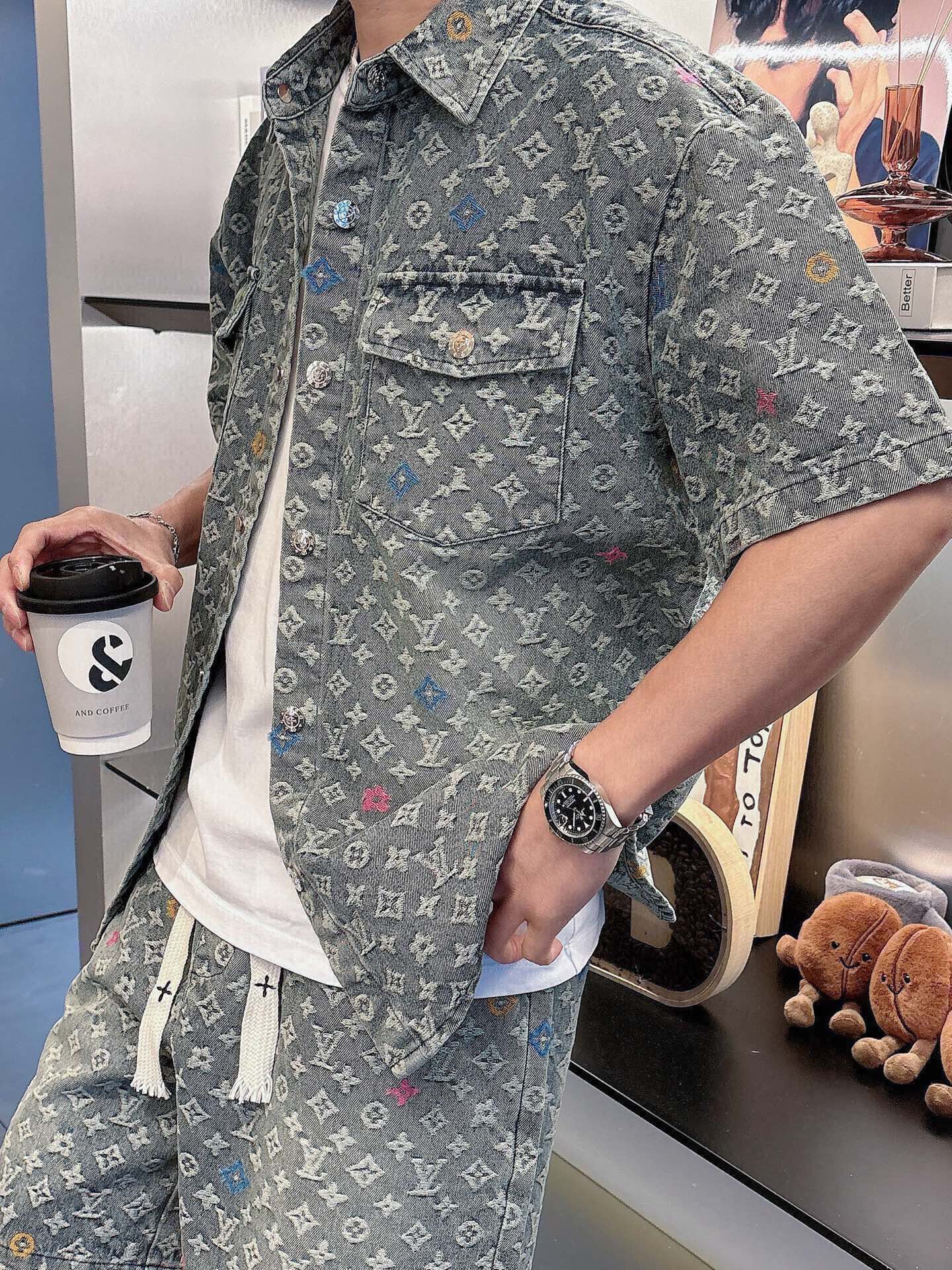 LuxluxHouse Best Quality Clothes T-shirt Louis Vuitton