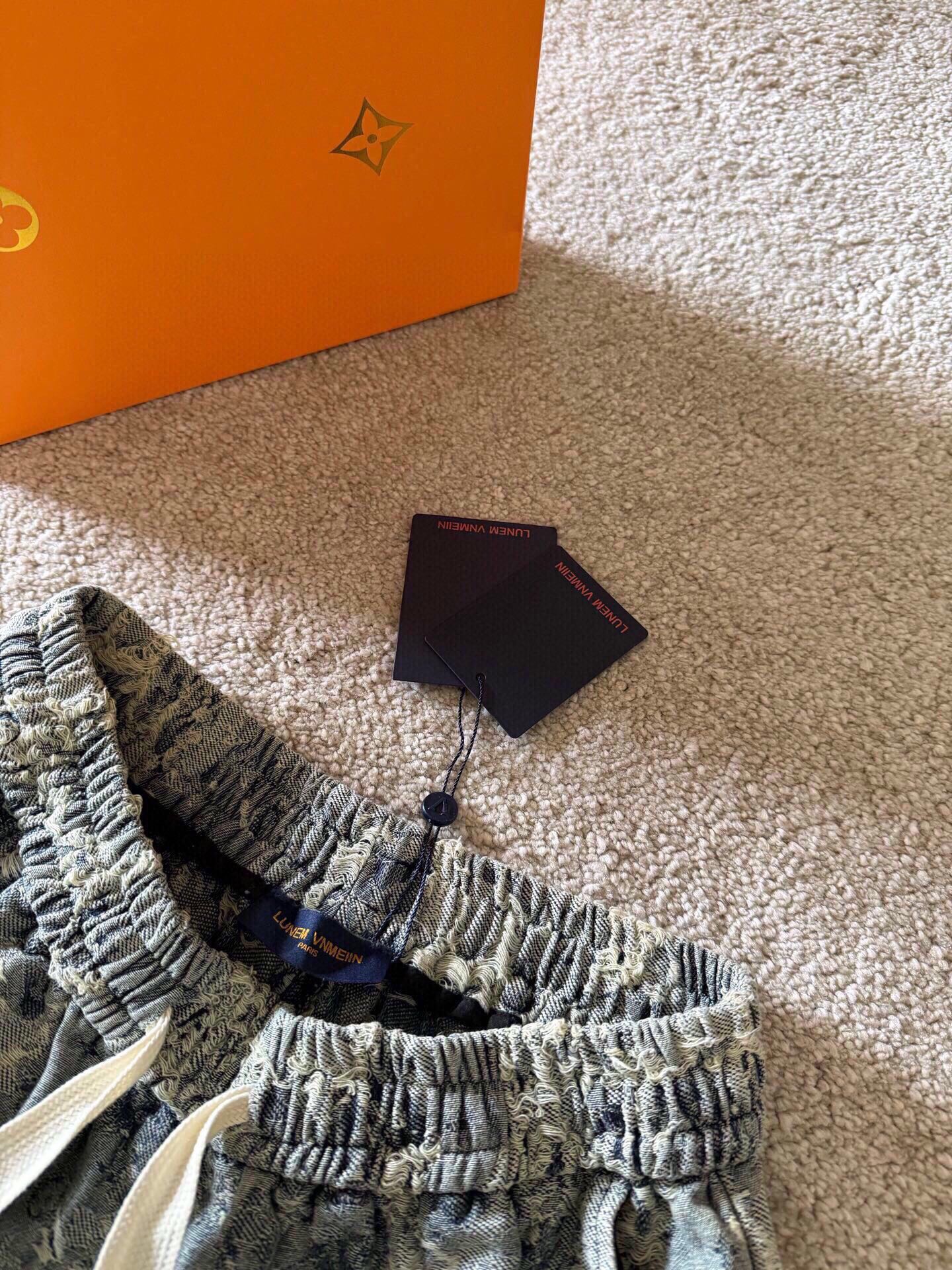 LuxluxHouse Best Quality Clothes T-shirt Louis Vuitton