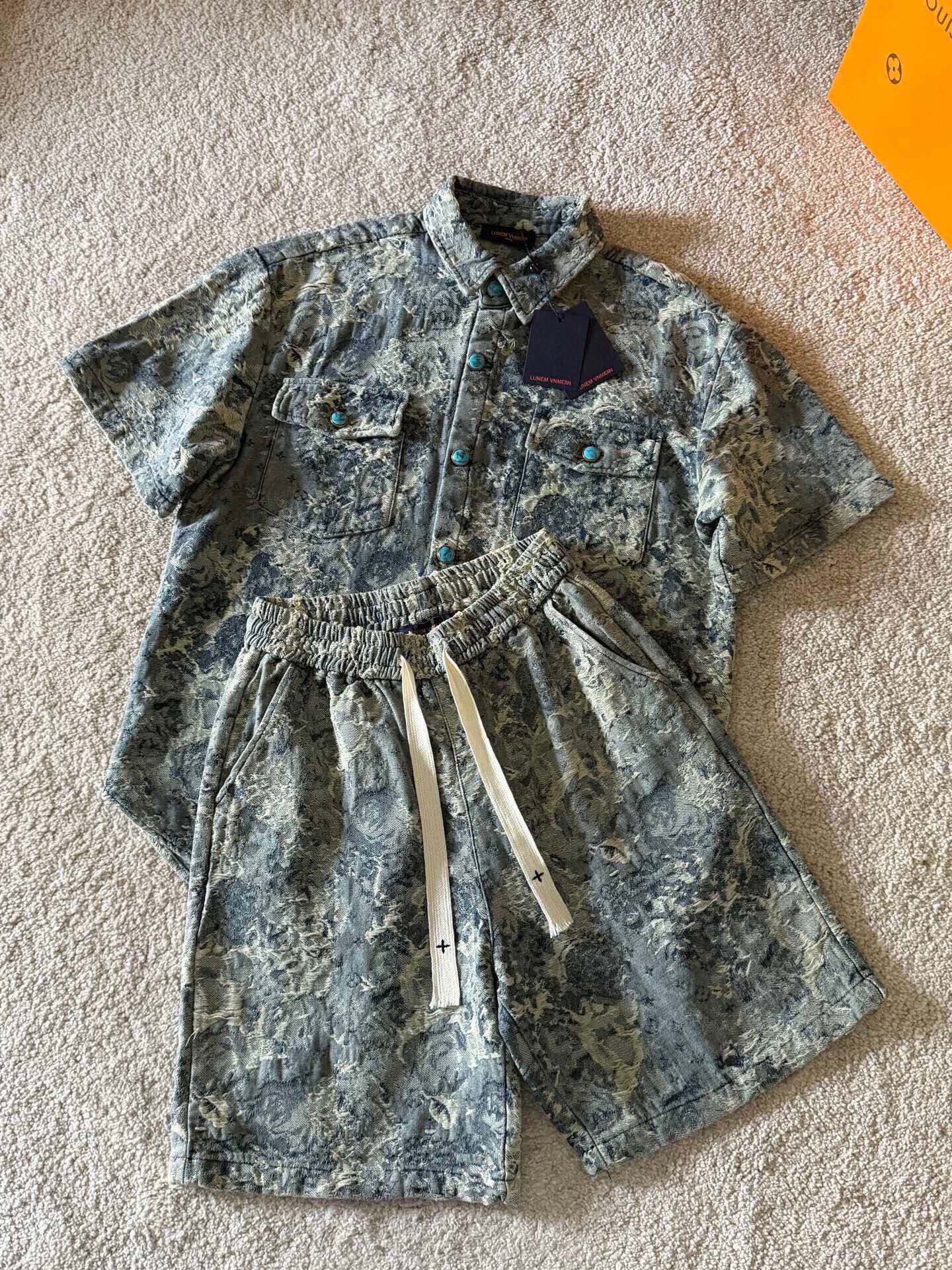 LuxluxHouse Best Quality Clothes T-shirt Louis Vuitton