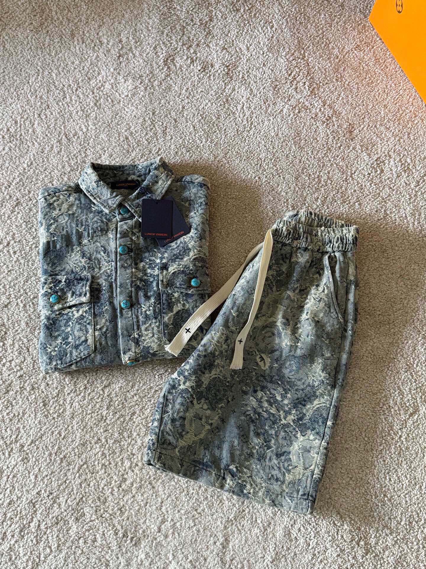 LuxluxHouse Best Quality Clothes T-shirt Louis Vuitton