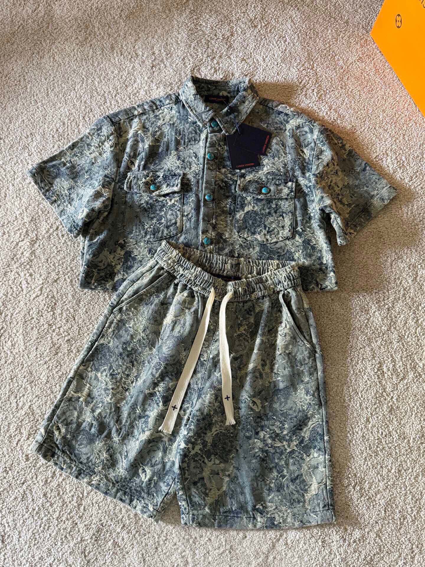 LuxluxHouse Best Quality Clothes T-shirt Louis Vuitton