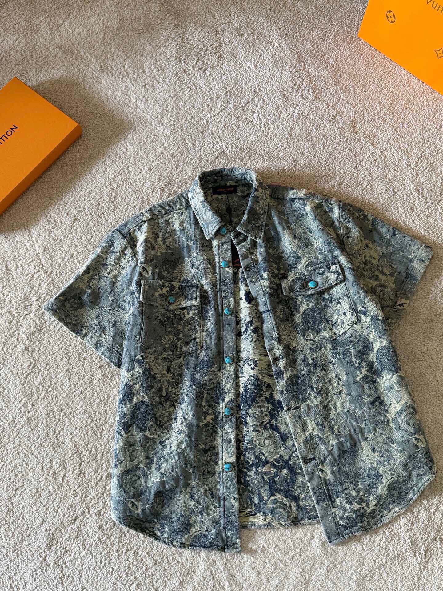 LuxluxHouse Best Quality Clothes T-shirt Louis Vuitton