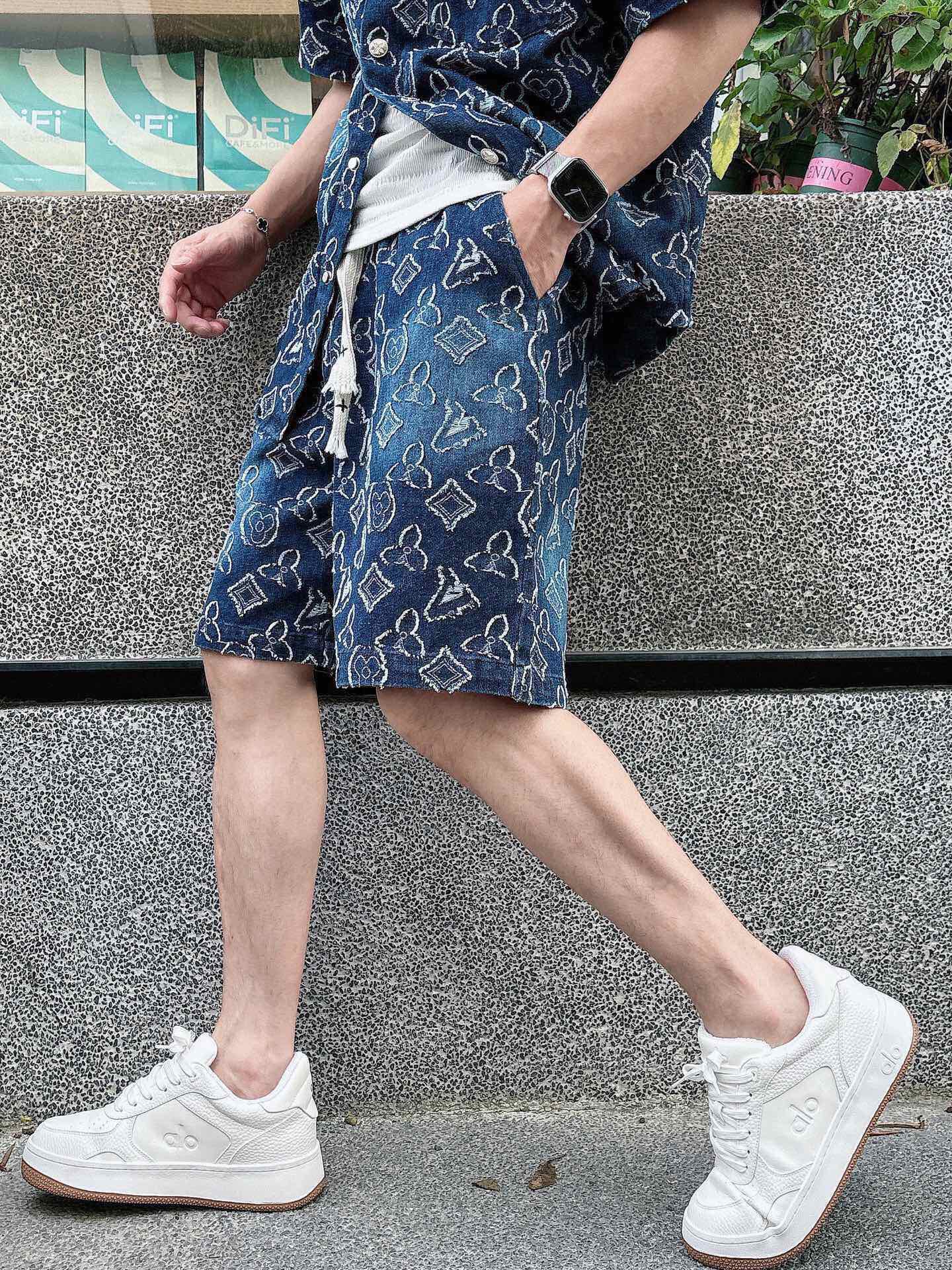 LuxluxHouse Best Quality Clothes T-shirt Louis Vuitton