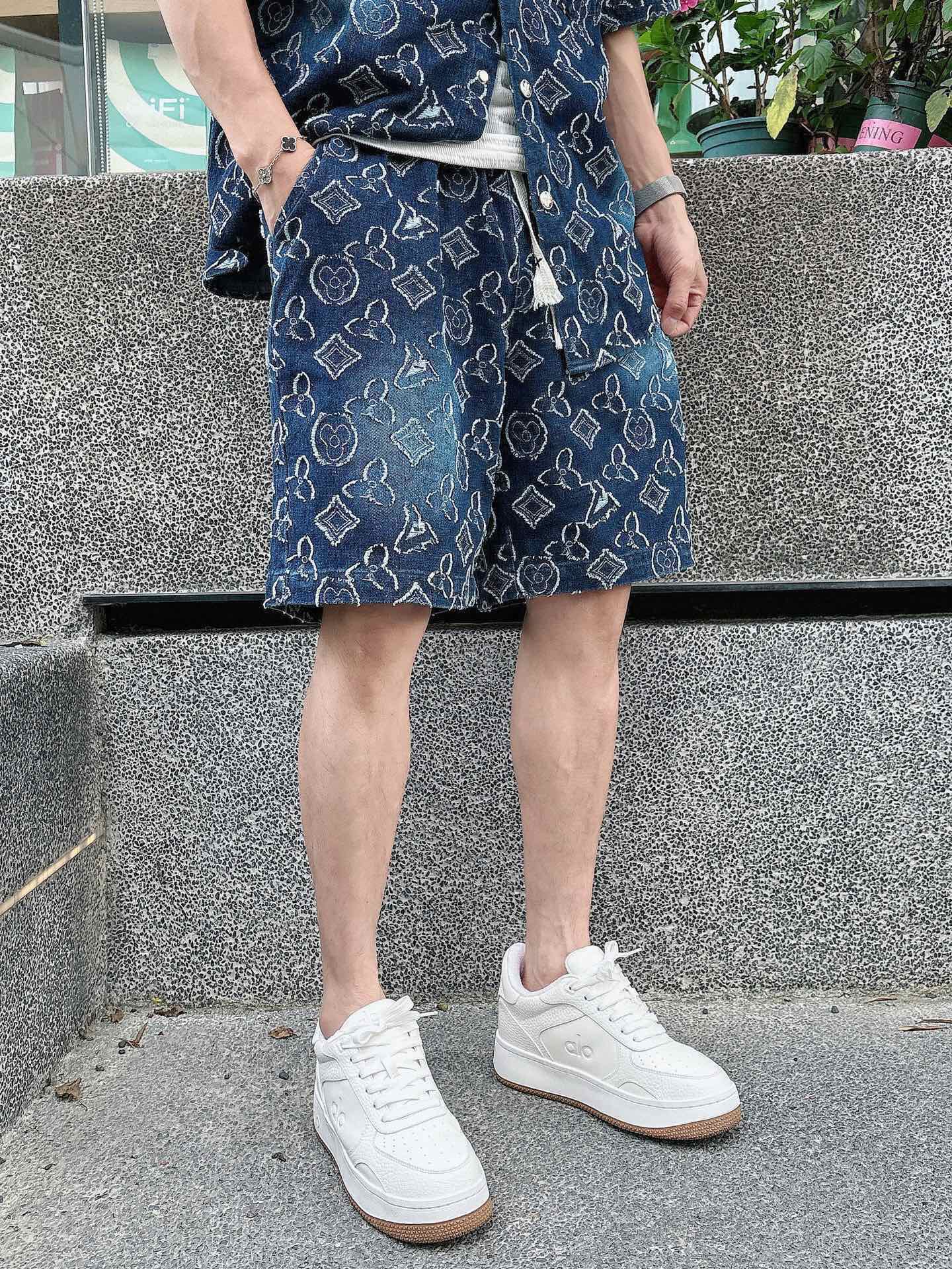 LuxluxHouse Best Quality Clothes T-shirt Louis Vuitton