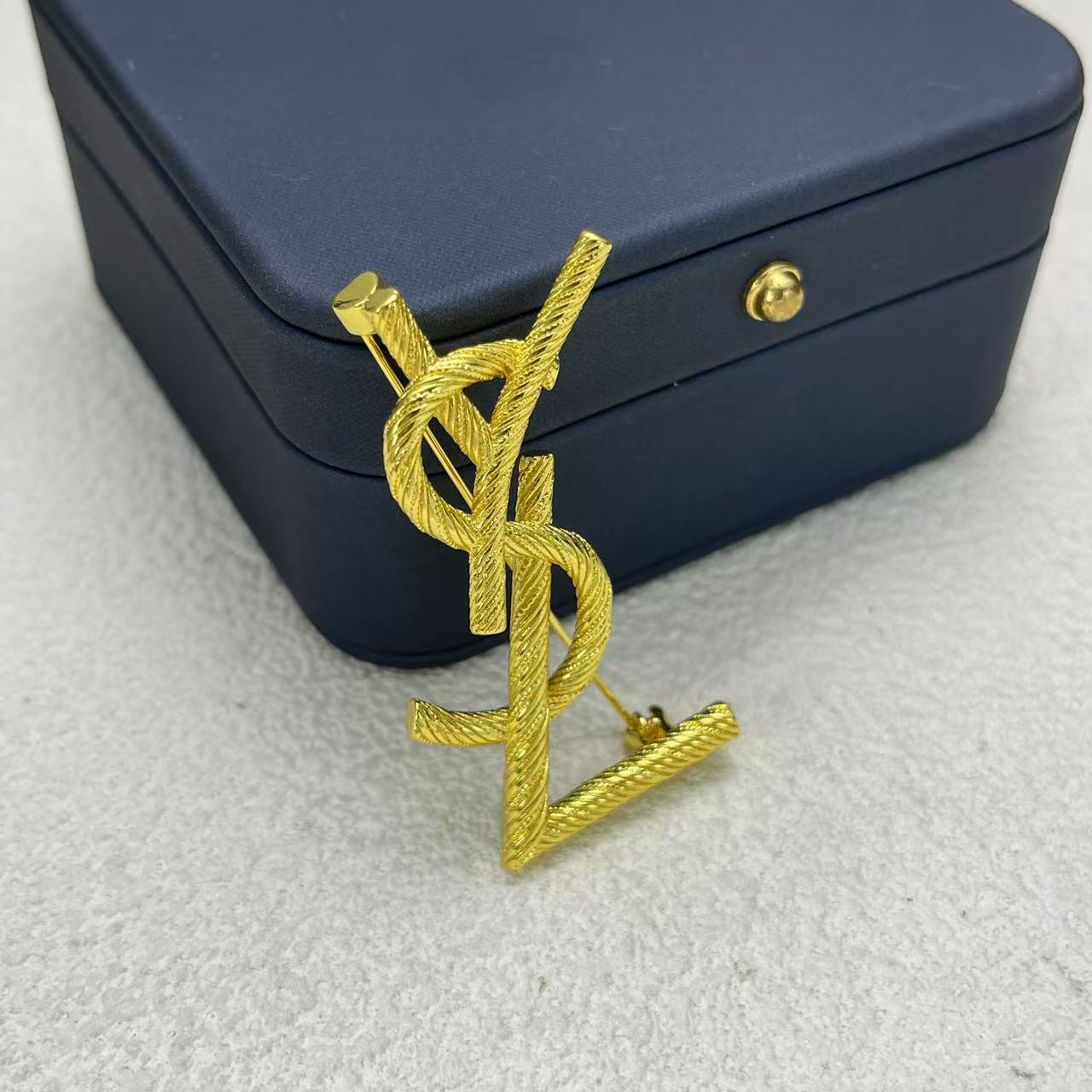 LuxluxHouse Low Price And High Quality Accessories YSL