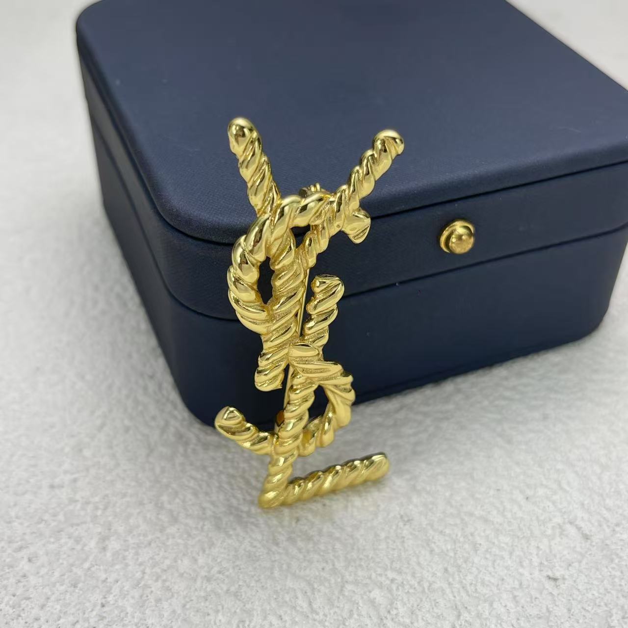 LuxluxHouse Low Price And High Quality Accessories YSL