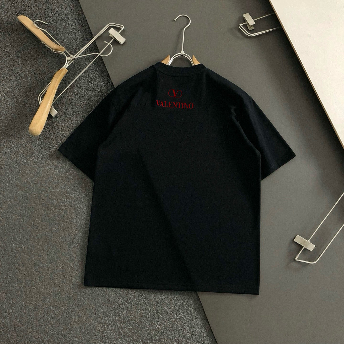LuxluxHouse Best Quality Clothes Valentino T-shirt