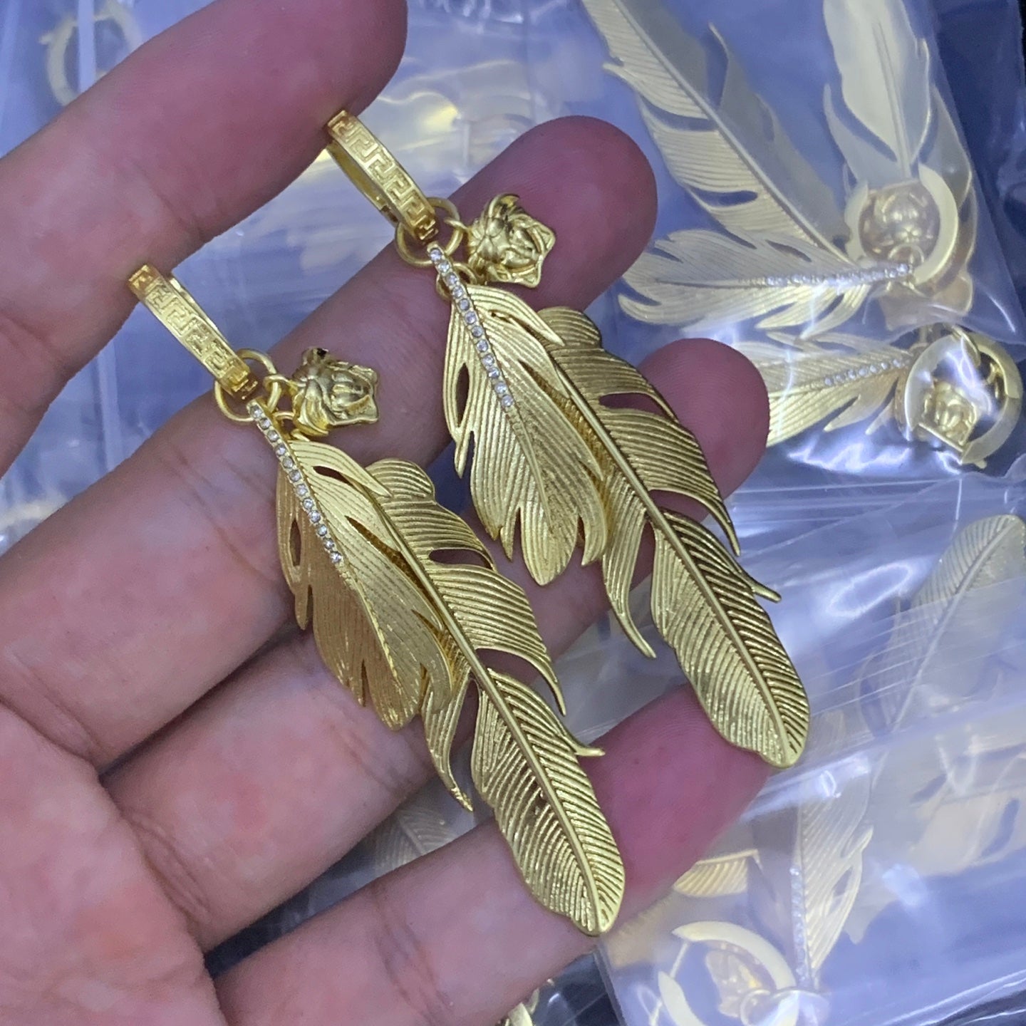 LuxluxHouse Low Price And High Quality Accessories Versace