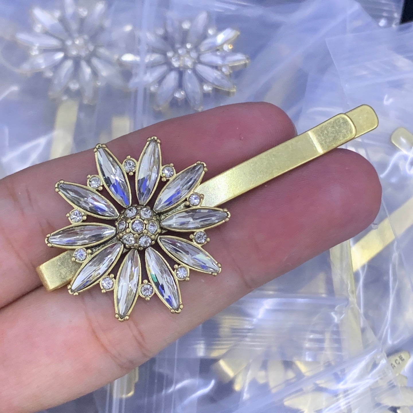 LuxluxHouse Low Price And High Quality Accessories Versace