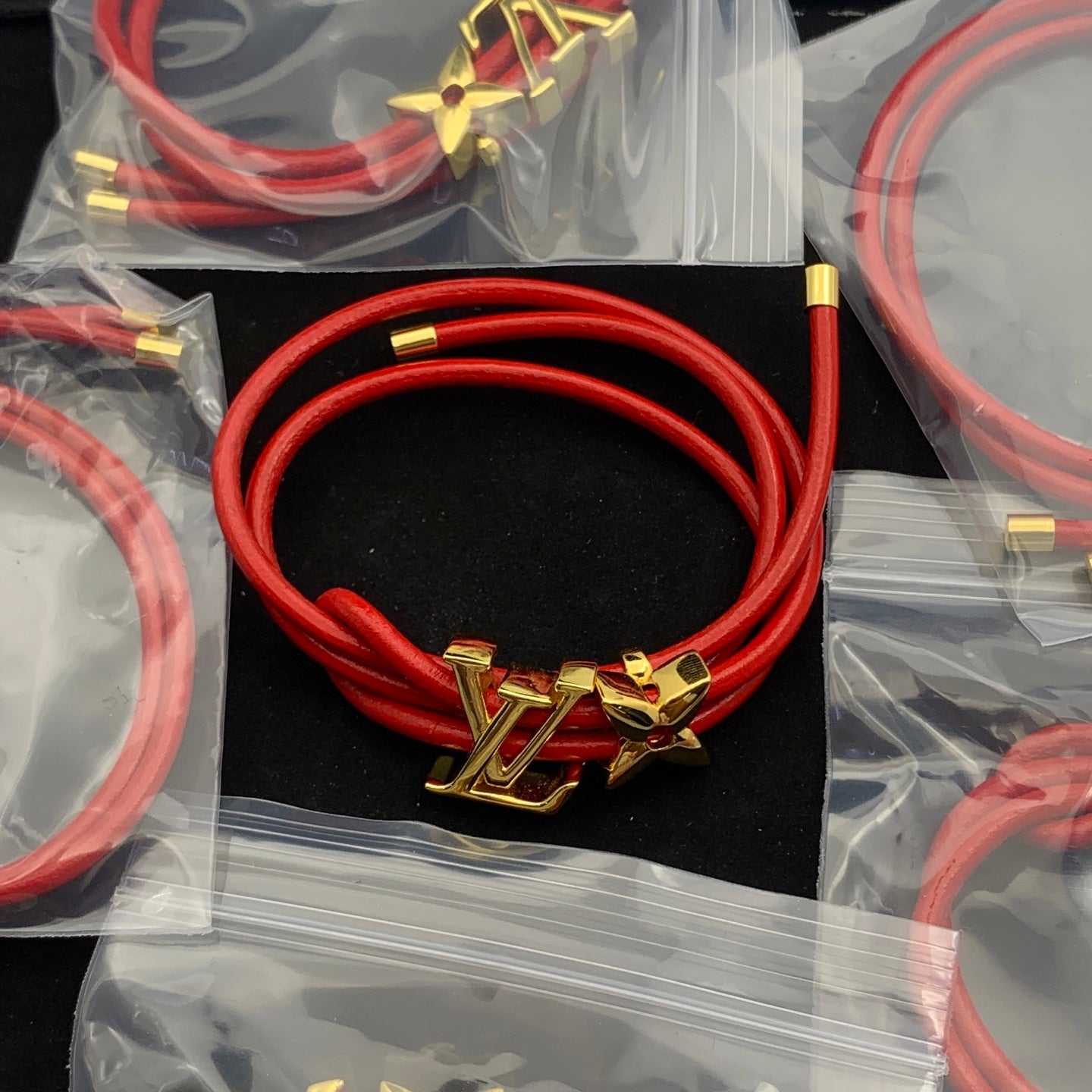 LuxluxHouse Low Price And High Quality Accessories Louis Vuitton