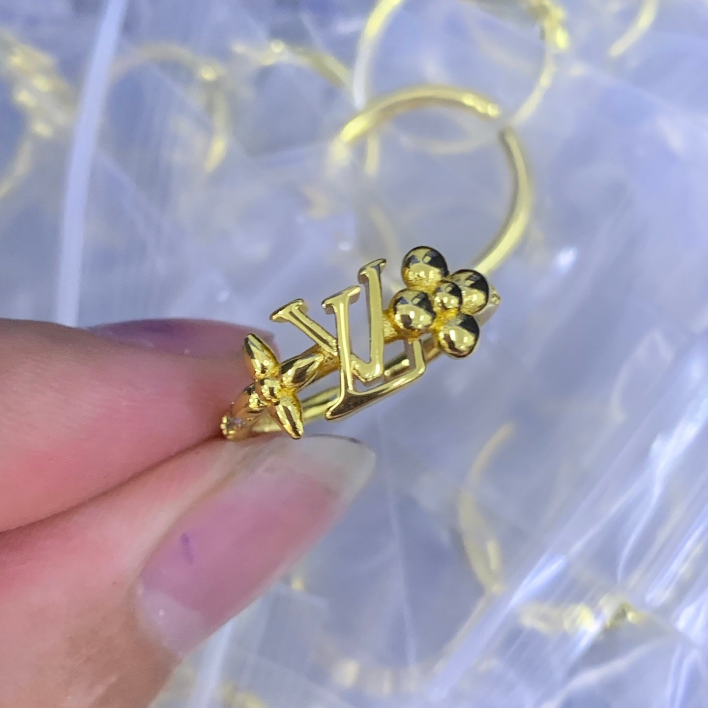 LuxluxHouse Low Price And High Quality Accessories Louis Vuitton