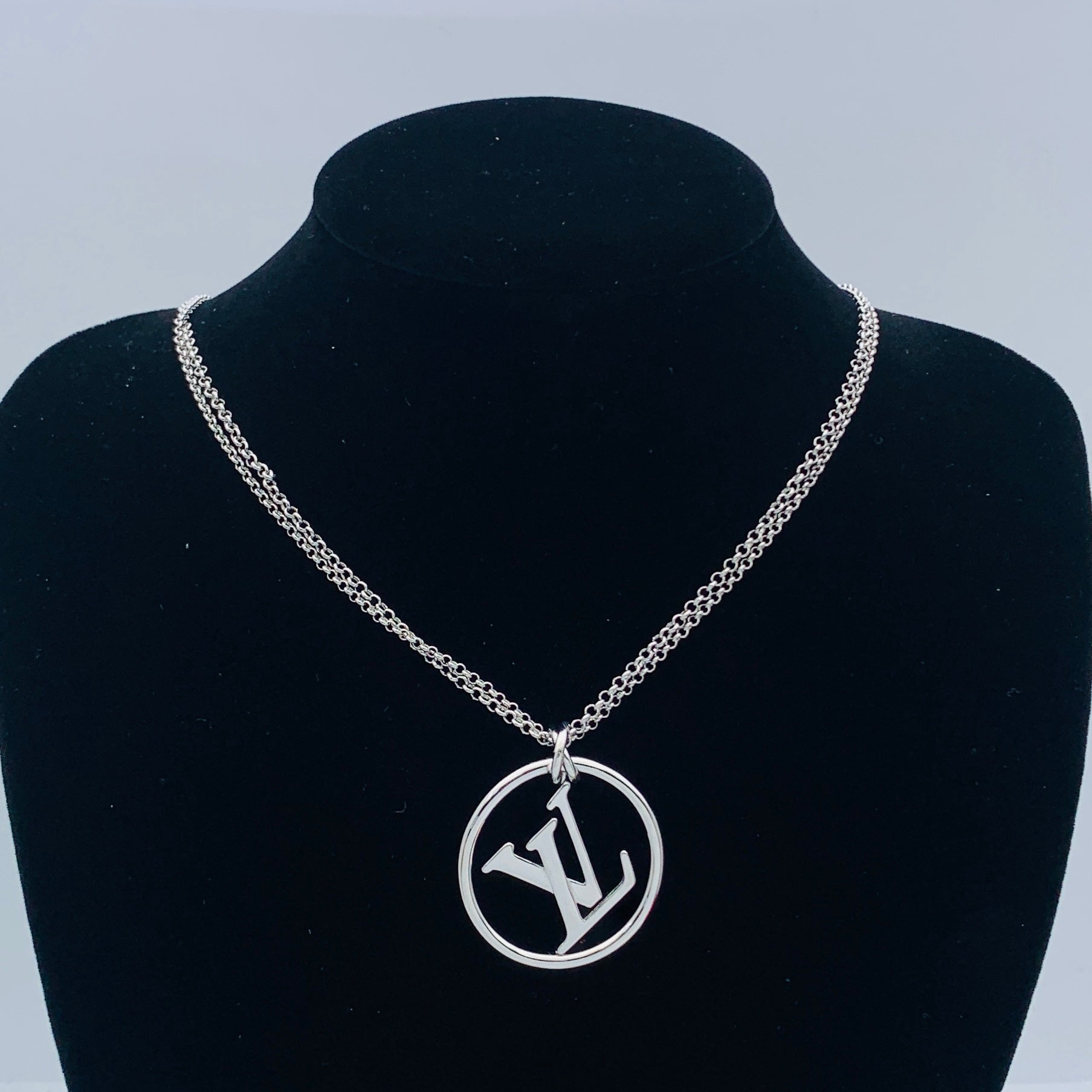 LuxluxHouse Low Price And High Quality Accessories Louis Vuitton