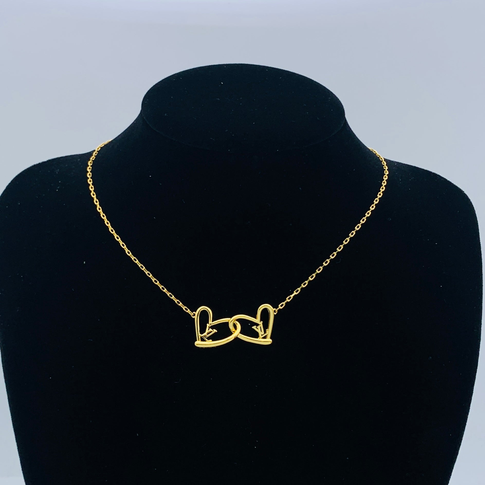 LuxluxHouse Low Price And High Quality Accessories Louis Vuitton