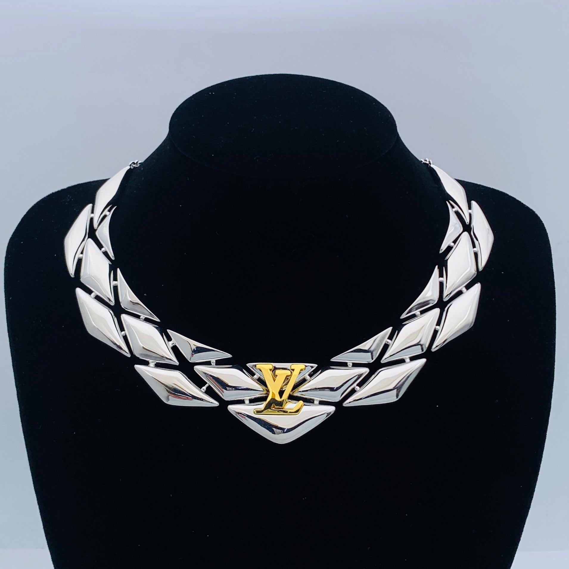 LuxluxHouse Low Price And High Quality Accessories Louis Vuitton