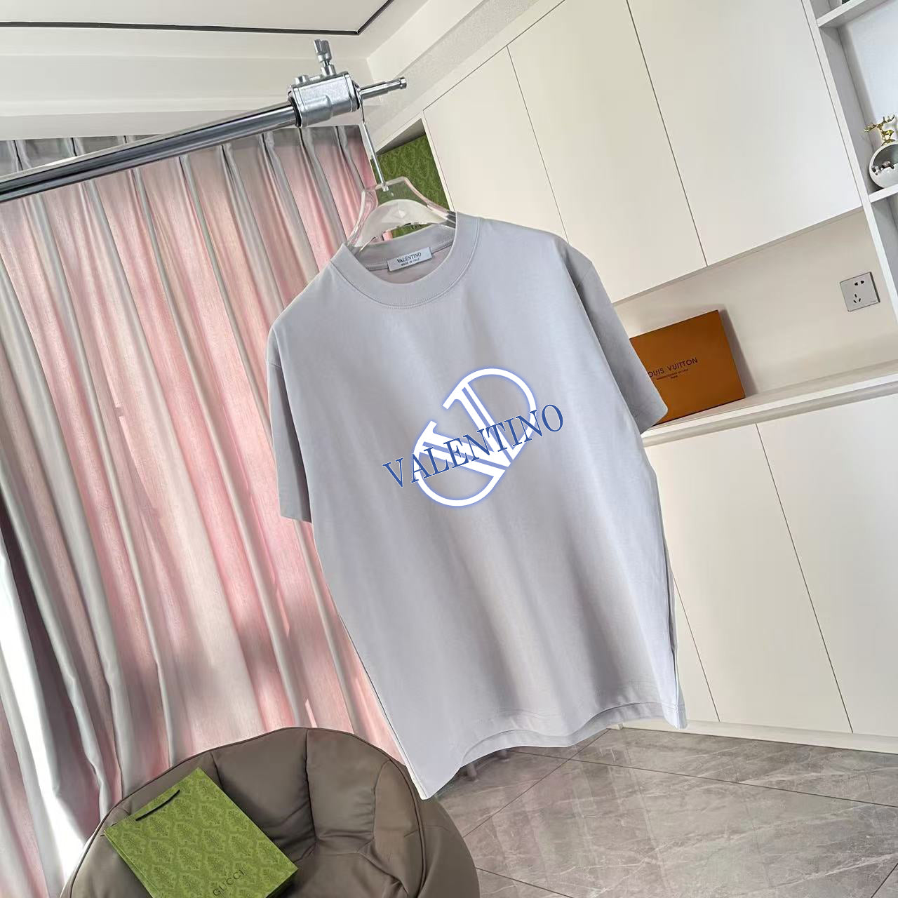 LuxluxHouse Best Quality Clothes Valentino T-shirt