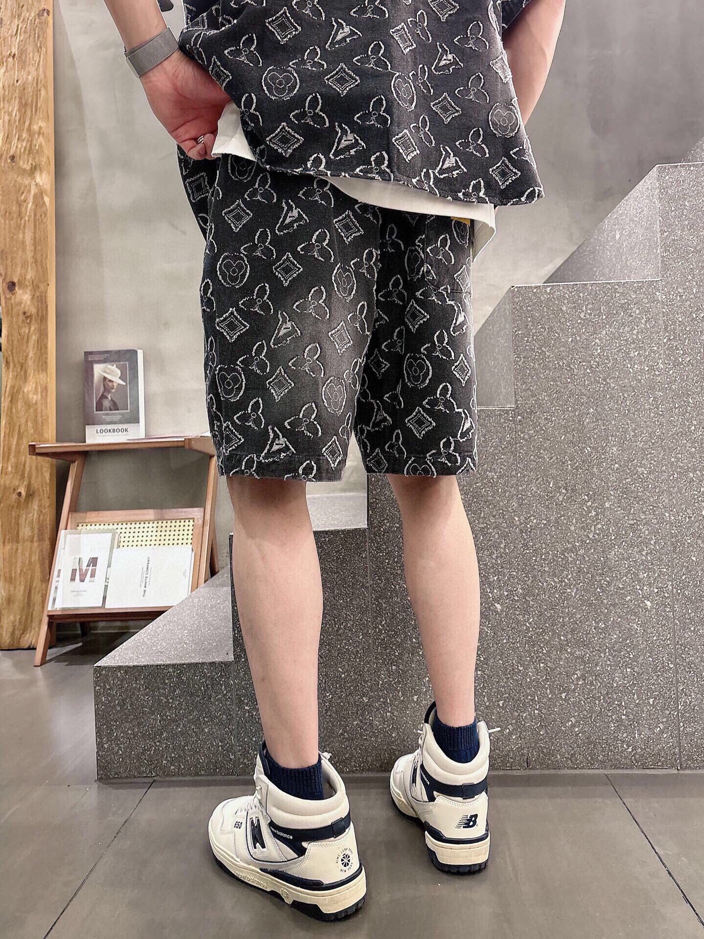 LuxluxHouse Best Quality Clothes T-shirt Louis Vuitton