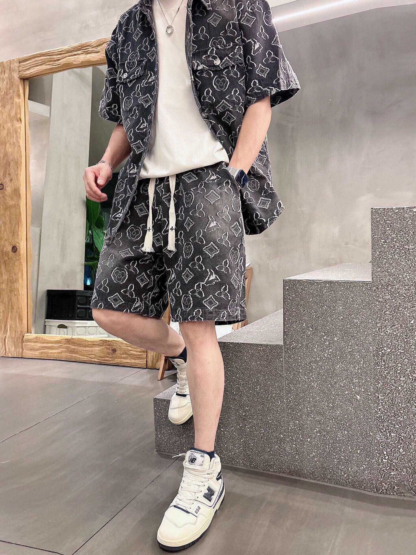 LuxluxHouse Best Quality Clothes T-shirt Louis Vuitton