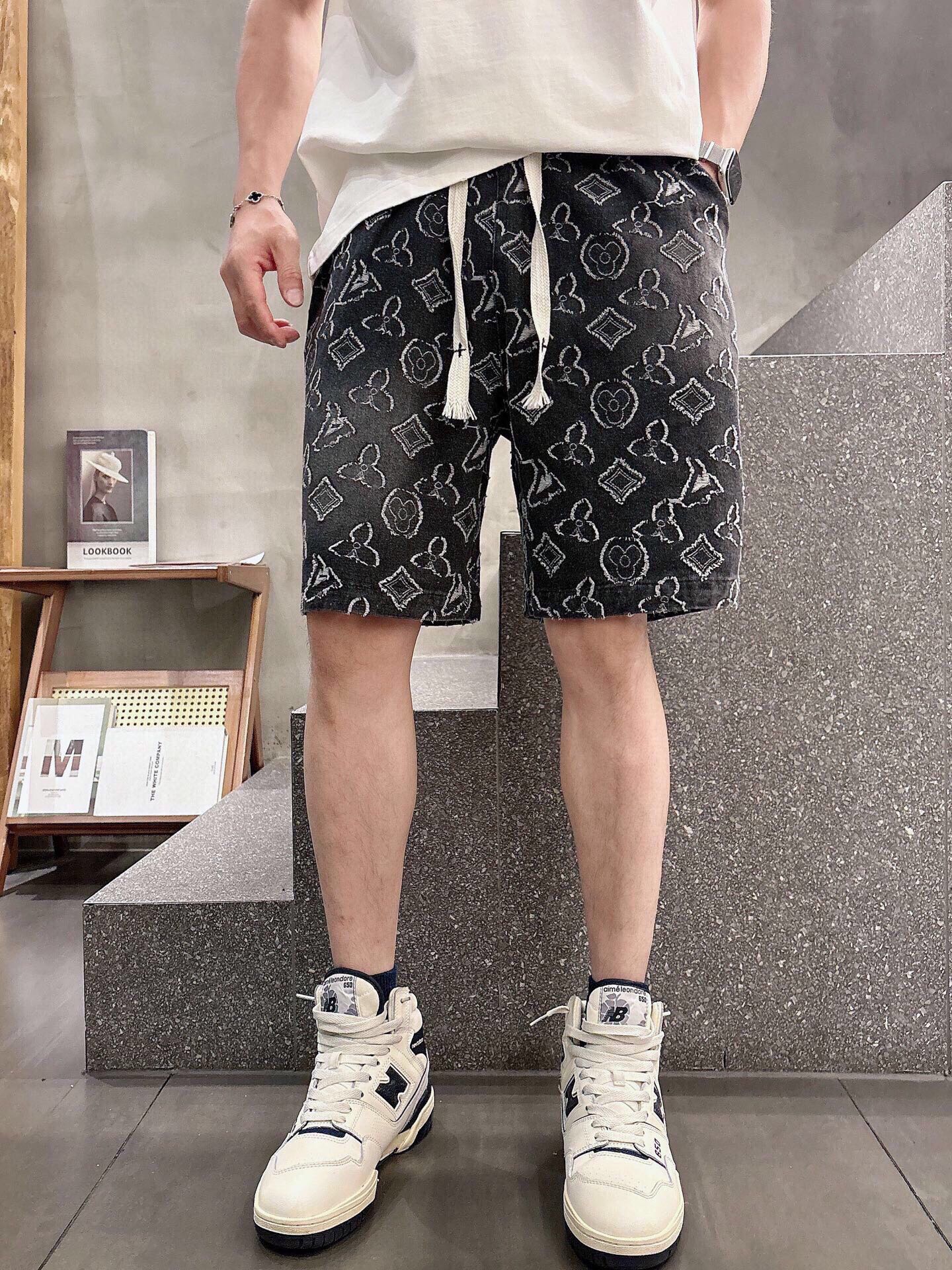 LuxluxHouse Best Quality Clothes T-shirt Louis Vuitton