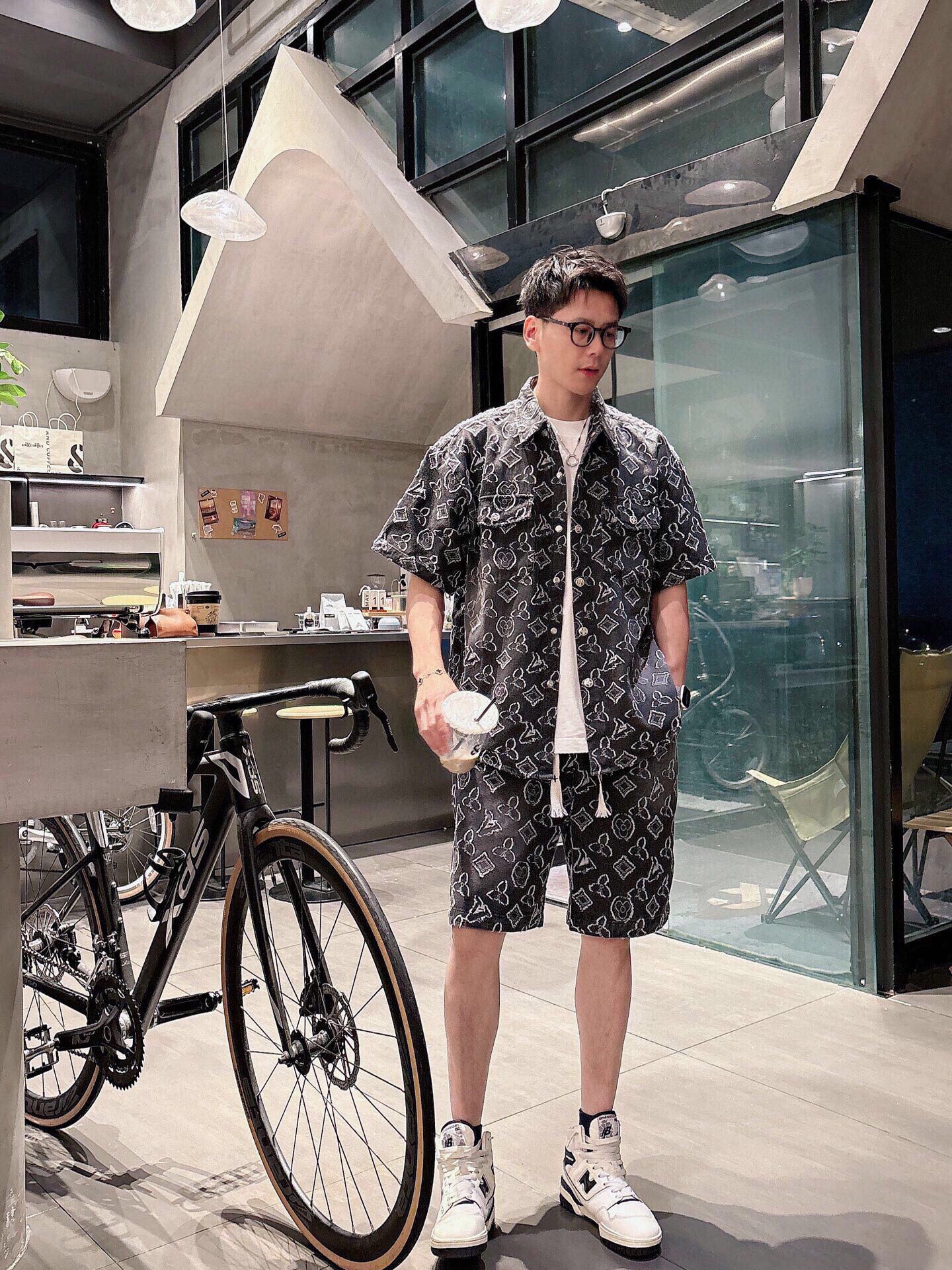 LuxluxHouse Best Quality Clothes T-shirt Louis Vuitton