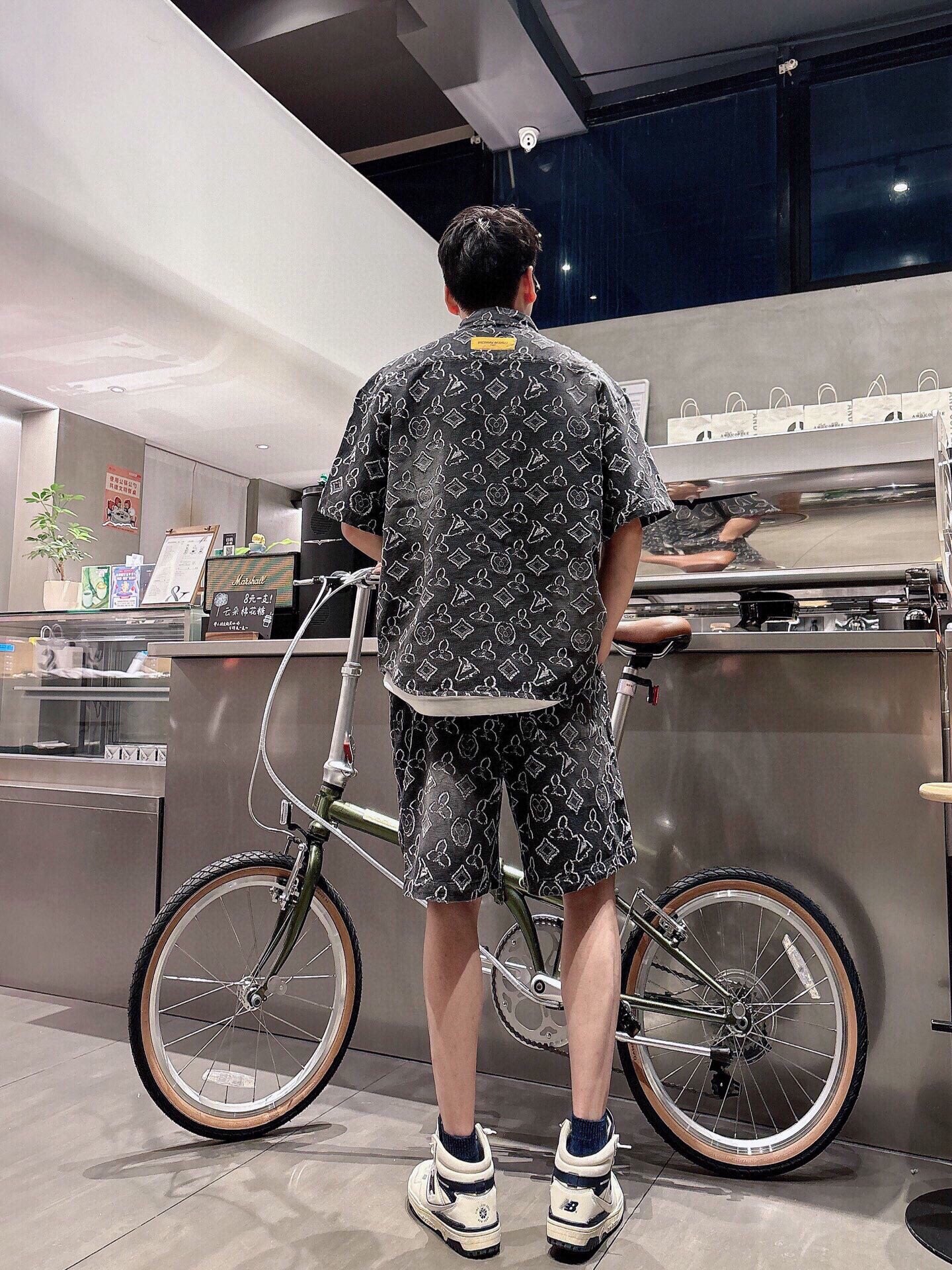 LuxluxHouse Best Quality Clothes T-shirt Louis Vuitton