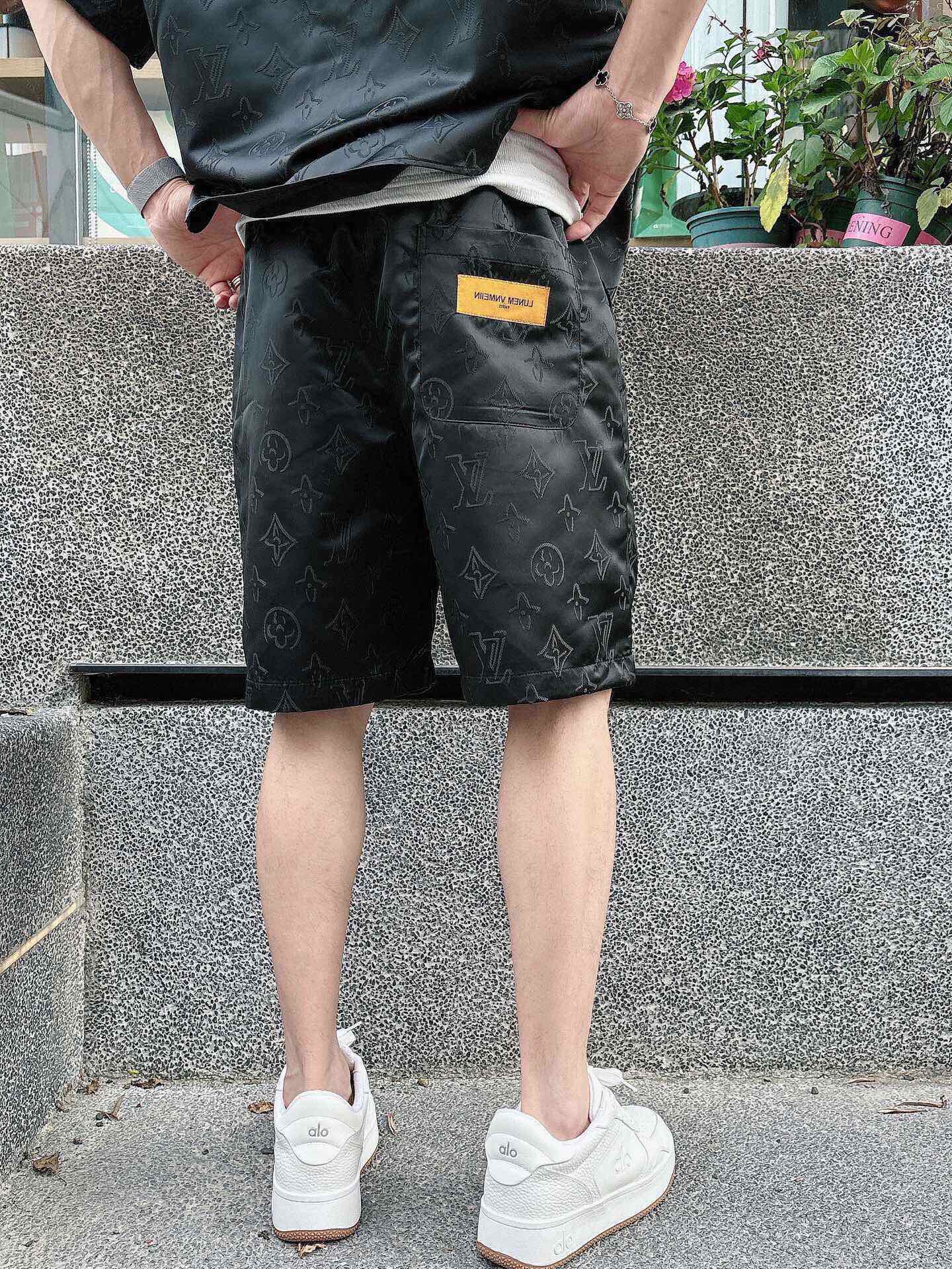 LuxluxHouse Best Quality Clothes T-shirt Louis Vuitton