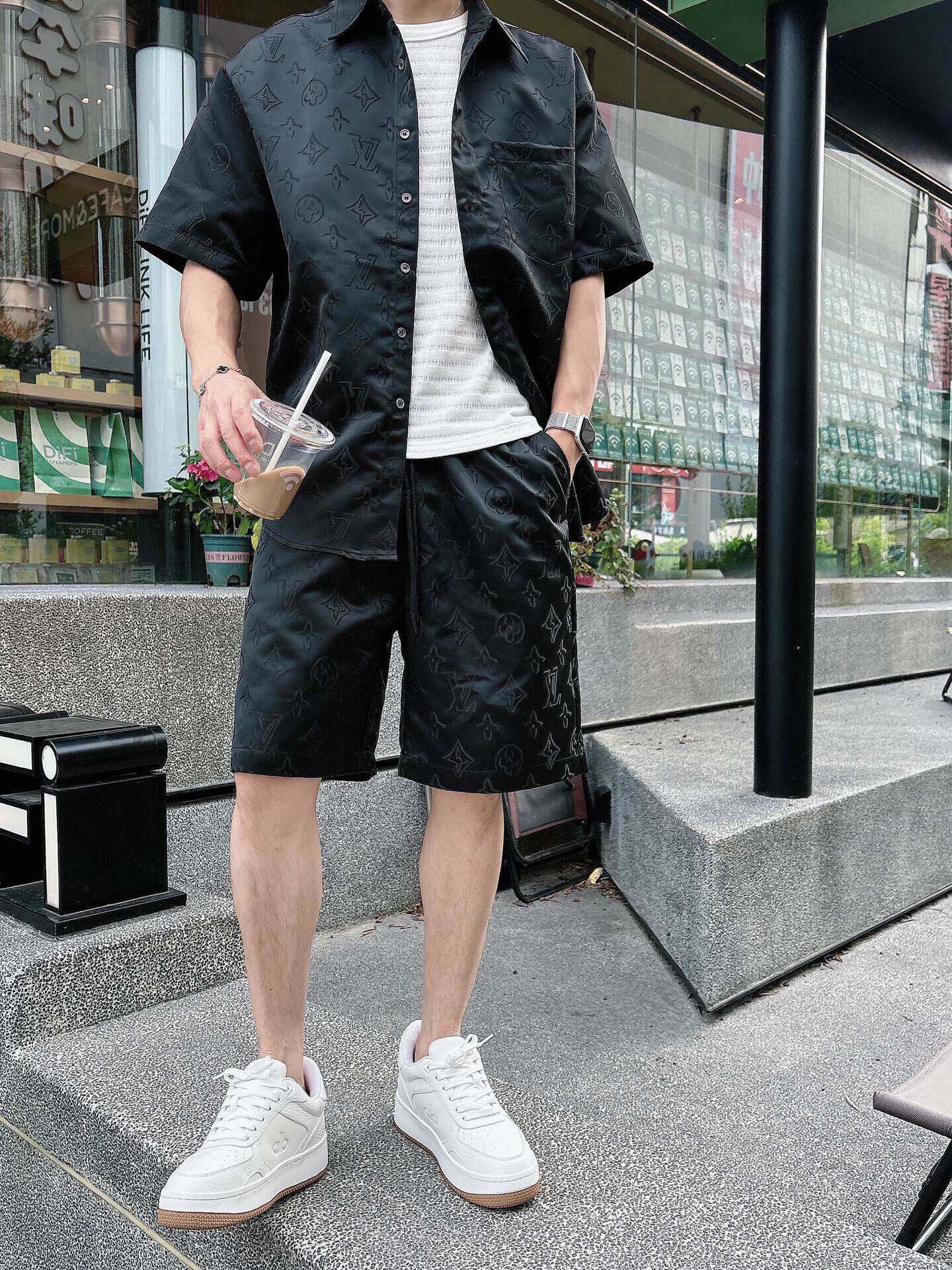 LuxluxHouse Best Quality Clothes T-shirt Louis Vuitton