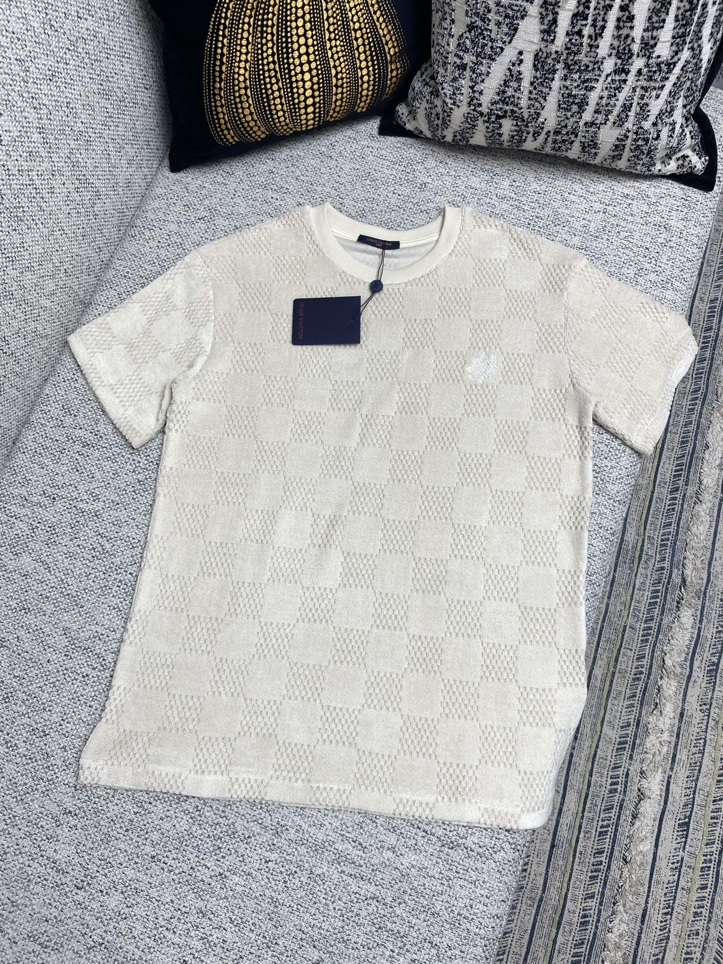 LuxluxHouse Best Quality Clothes T-shirt Louis Vuitton