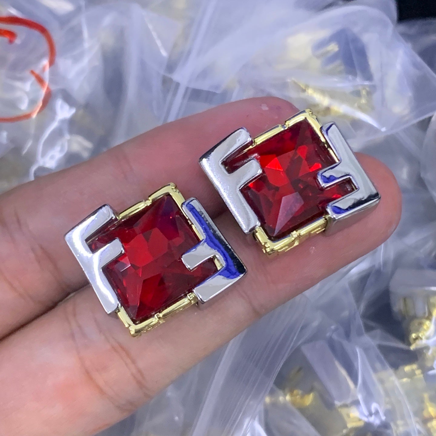 LuxluxHouse Low Price And High Quality Accessories Versace