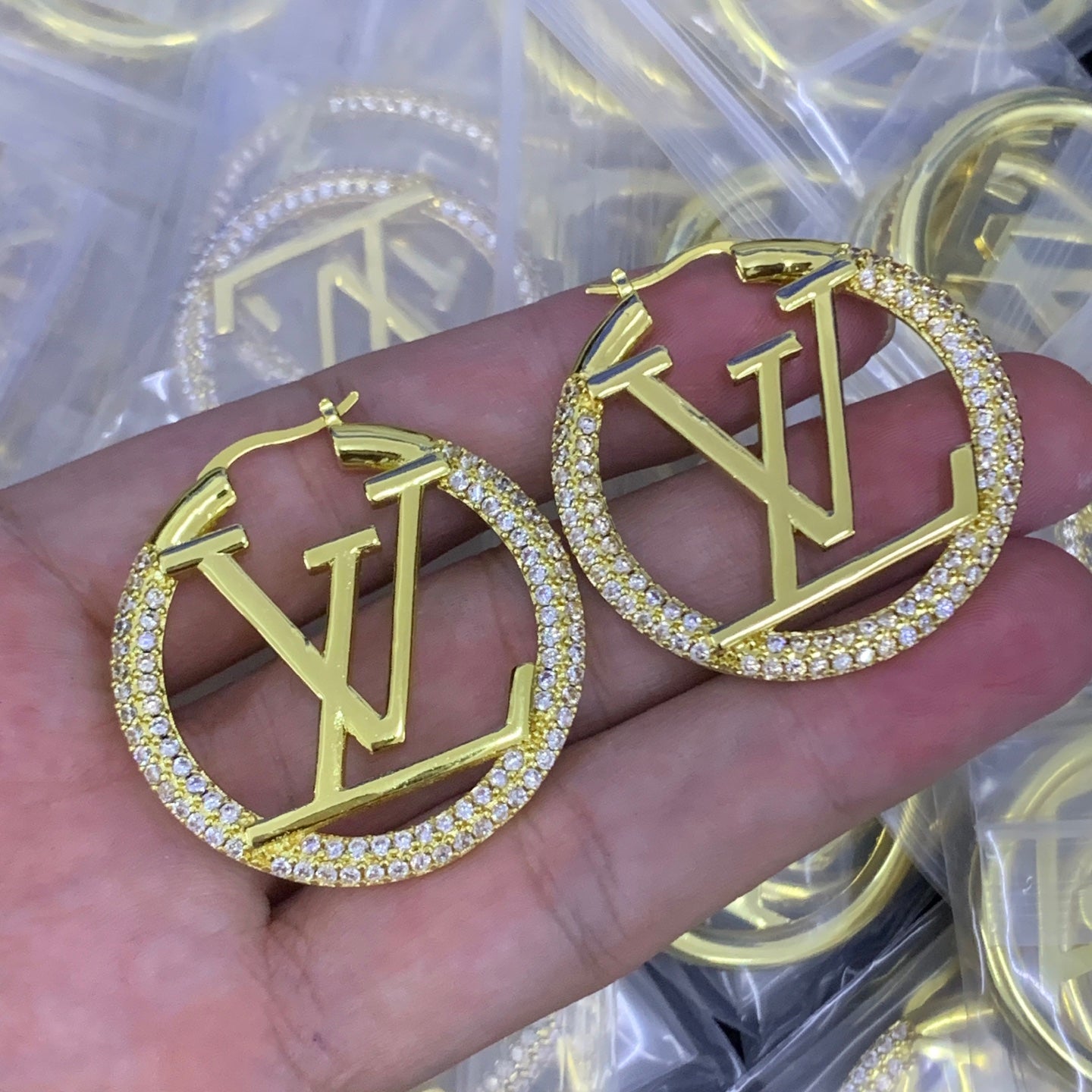 LuxluxHouse Low Price And High Quality Accessories Louis Vuitton
