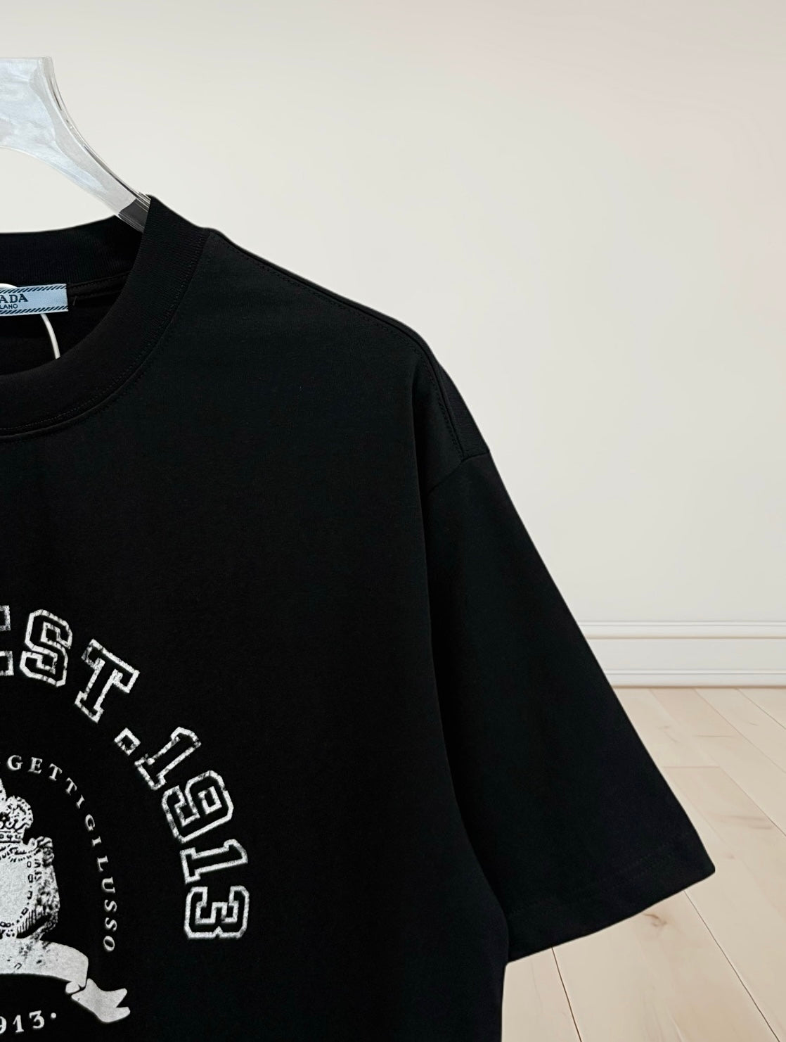 LuxluxHouse Best Quality Clothes T-shirt Prada