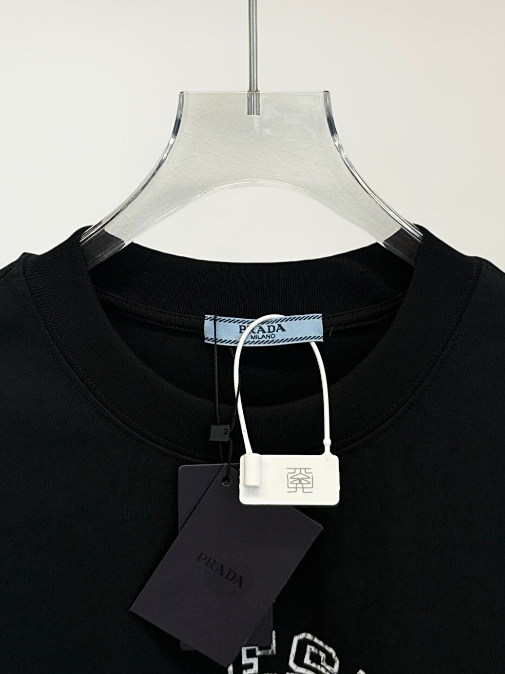 LuxluxHouse Best Quality Clothes T-shirt Prada